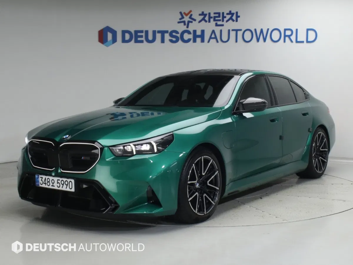BMW M5 (G90) M5 Sedan 2026 — photo 1 sur 26