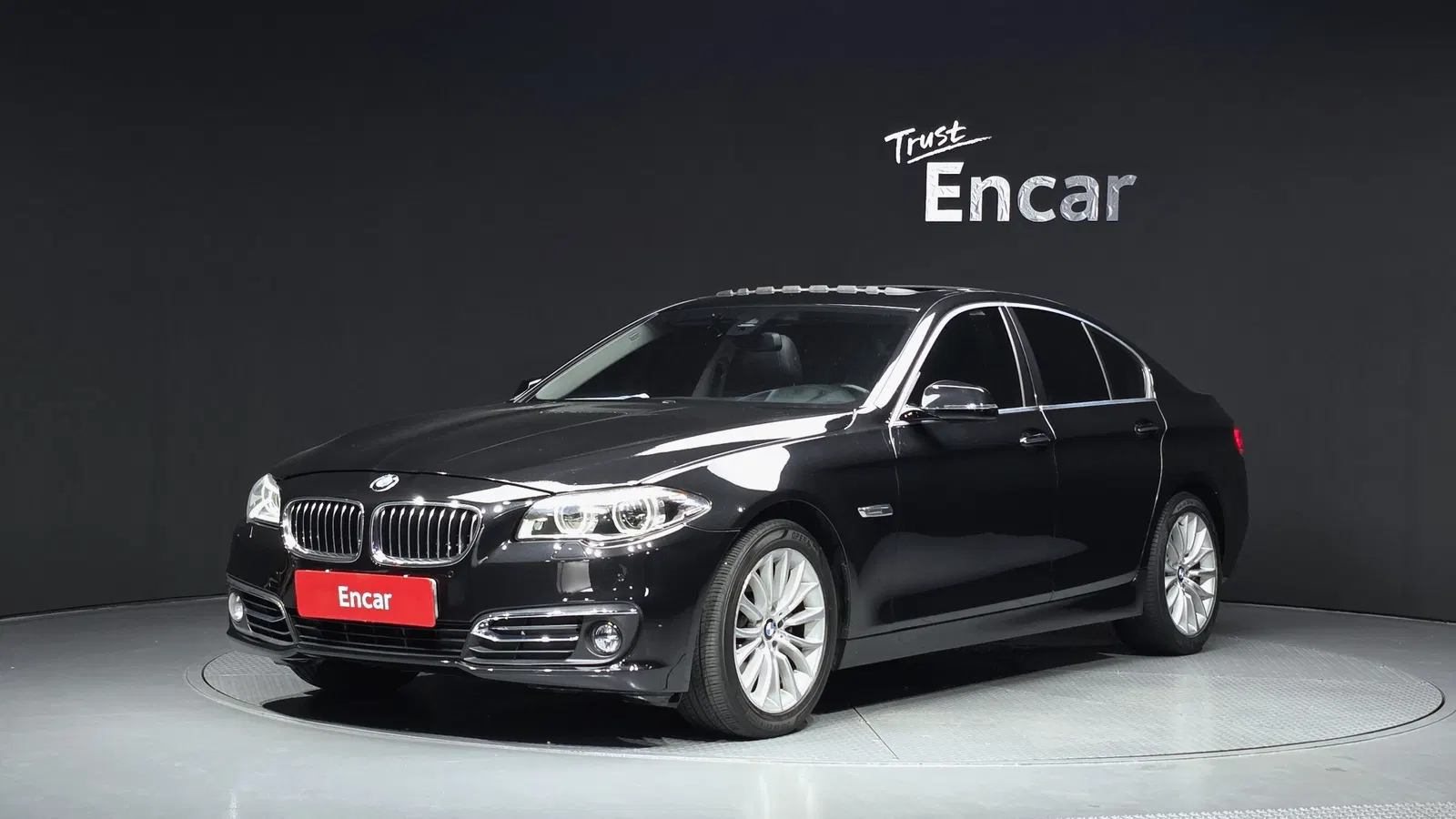 BMW Série 5 (F10) 520d Luxury 2014 — photo 1 sur 20