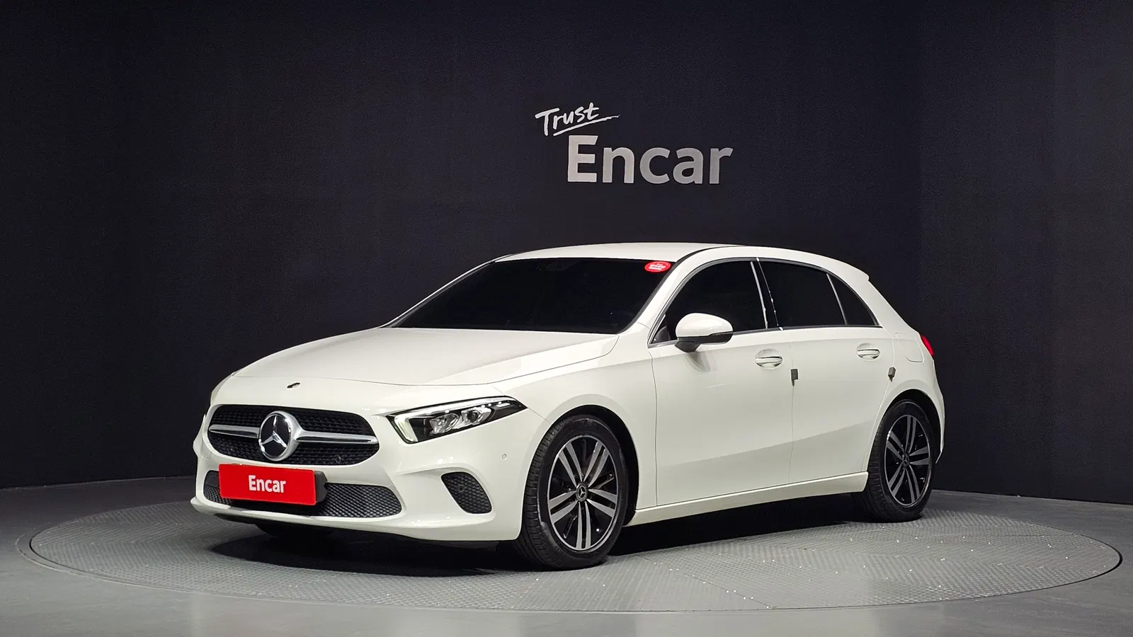 Mercedes-Benz Classe A A220 5 portes (W177) 2021 — photo 1 sur 20