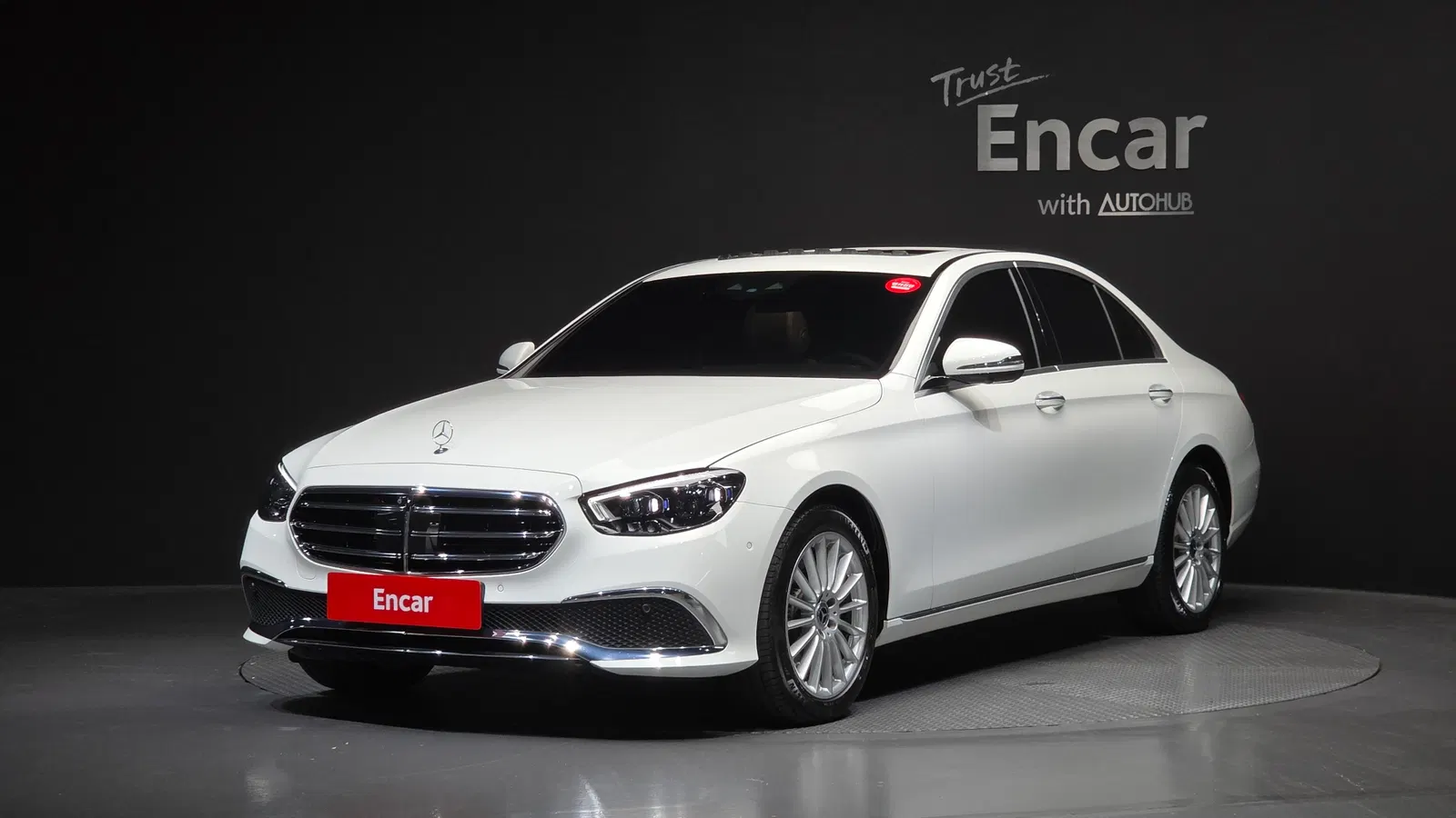 Mercedes-Benz Classe E E250 Exclusive (W213) 2023 — photo 1 sur 40