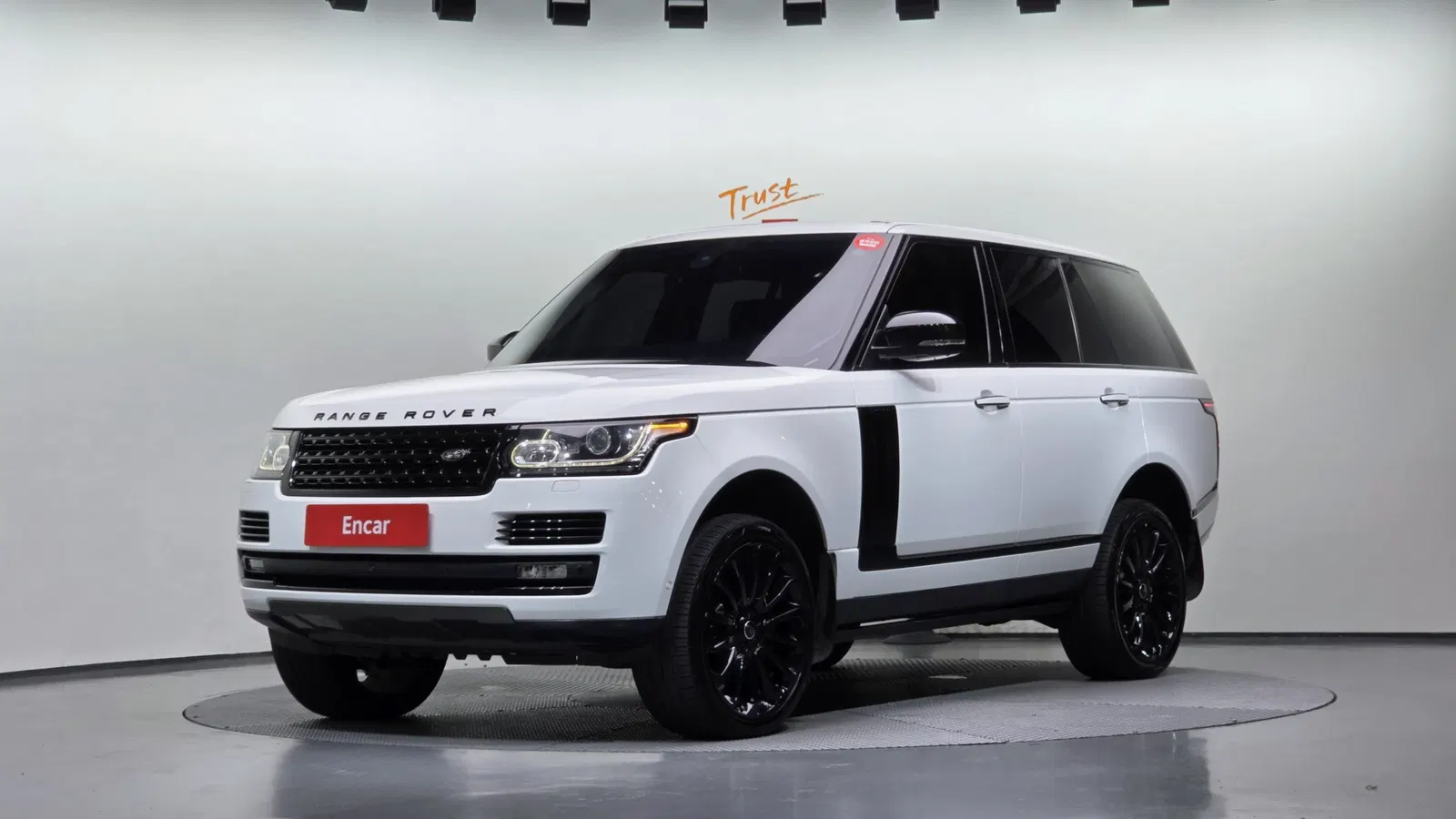 Land Rover Range Rover 4e génération 4.4 SDV8 Vogue SE Diesel 2016 — photo 1 sur 26
