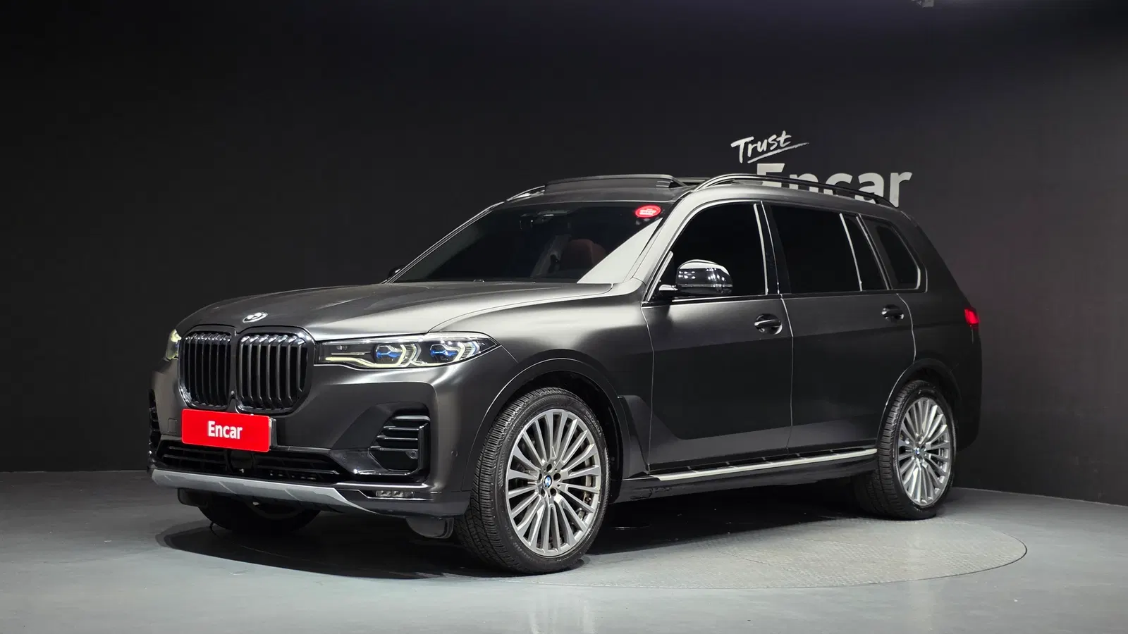 BMW X7 (G07) xDrive 30d Design Pure Excellence 6 places 2020 — photo 1 sur 41