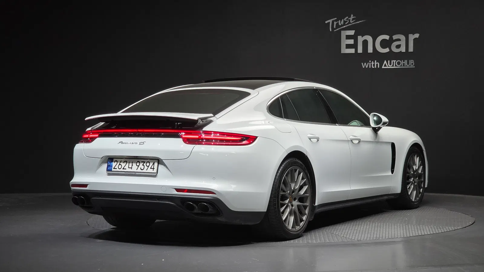 Porsche Panamera (971) 2.9 4S 2018 — photo 1 sur 35