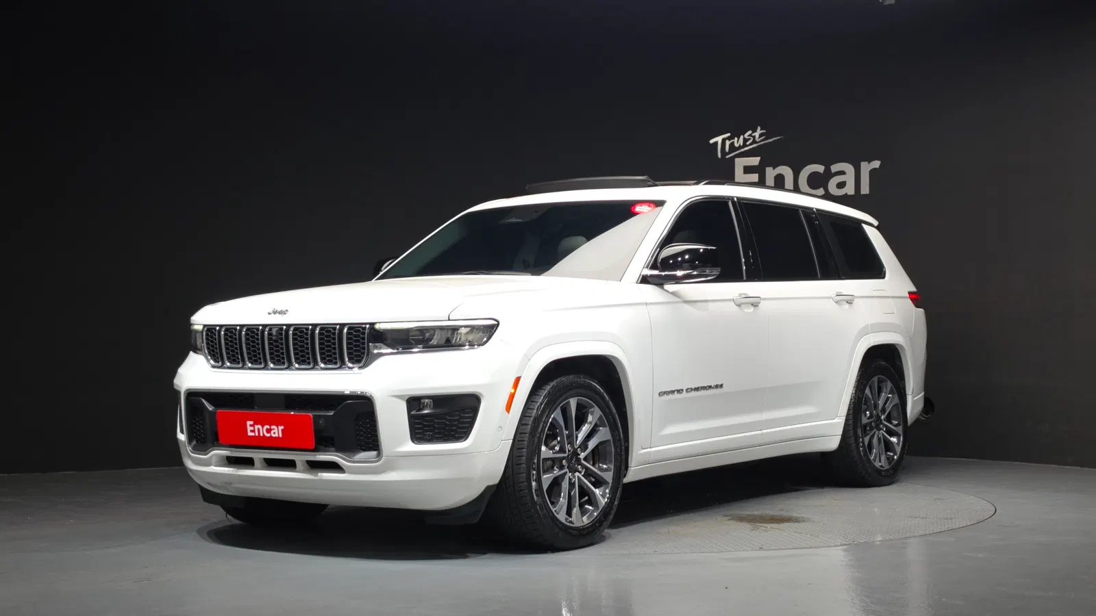 Jeep Grand Cherokee(WL) L 3.6 Overland 2022 — photo 1 sur 26