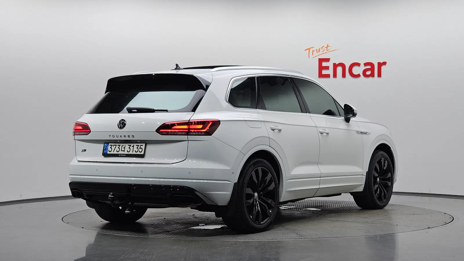Volkswagen Touareg 3e génération 3.0 TDI R-Line 2021 — photo 1 sur 36