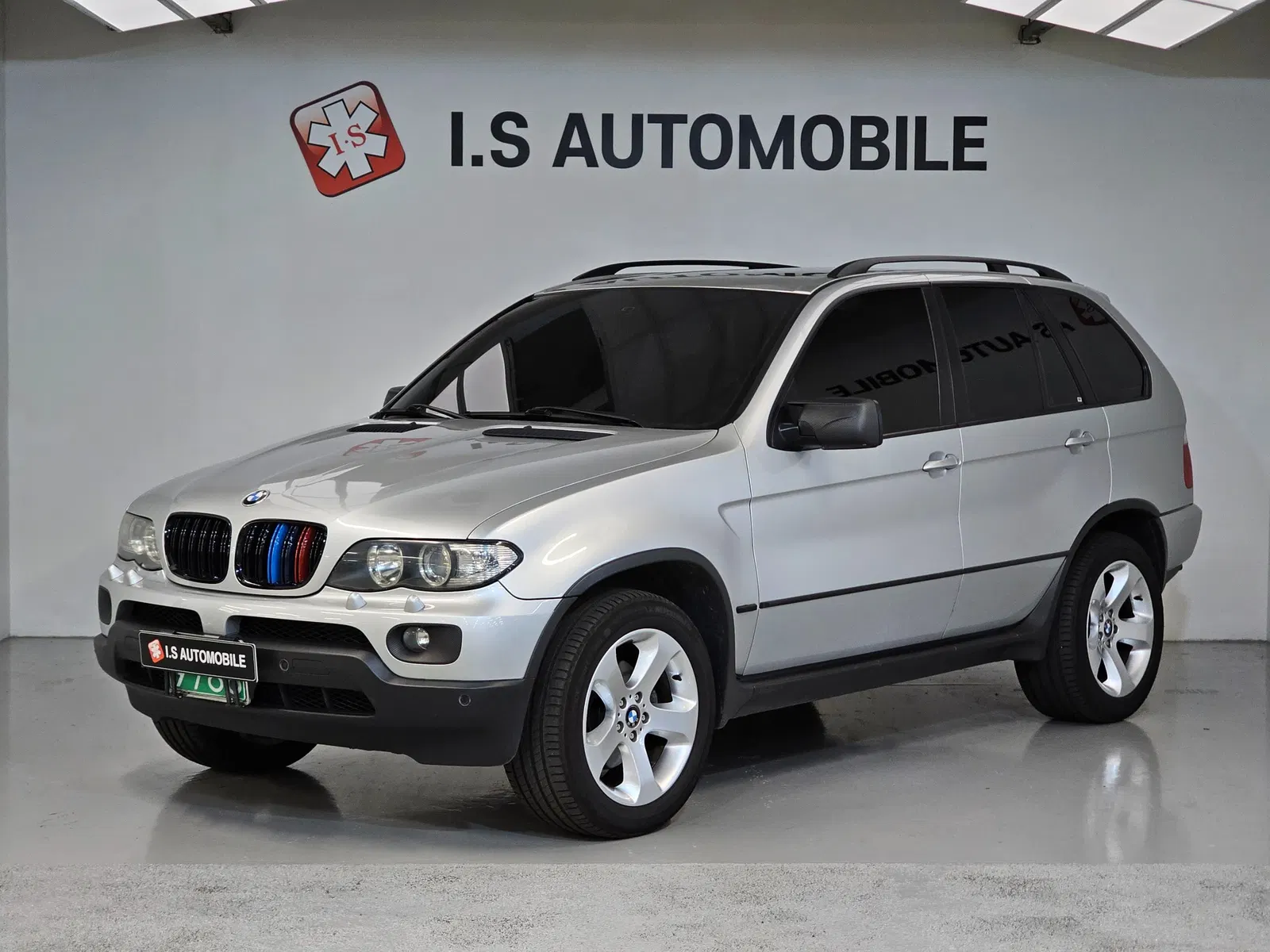 BMW X5 (E53) 3.0i 2005 — photo 1 sur 26