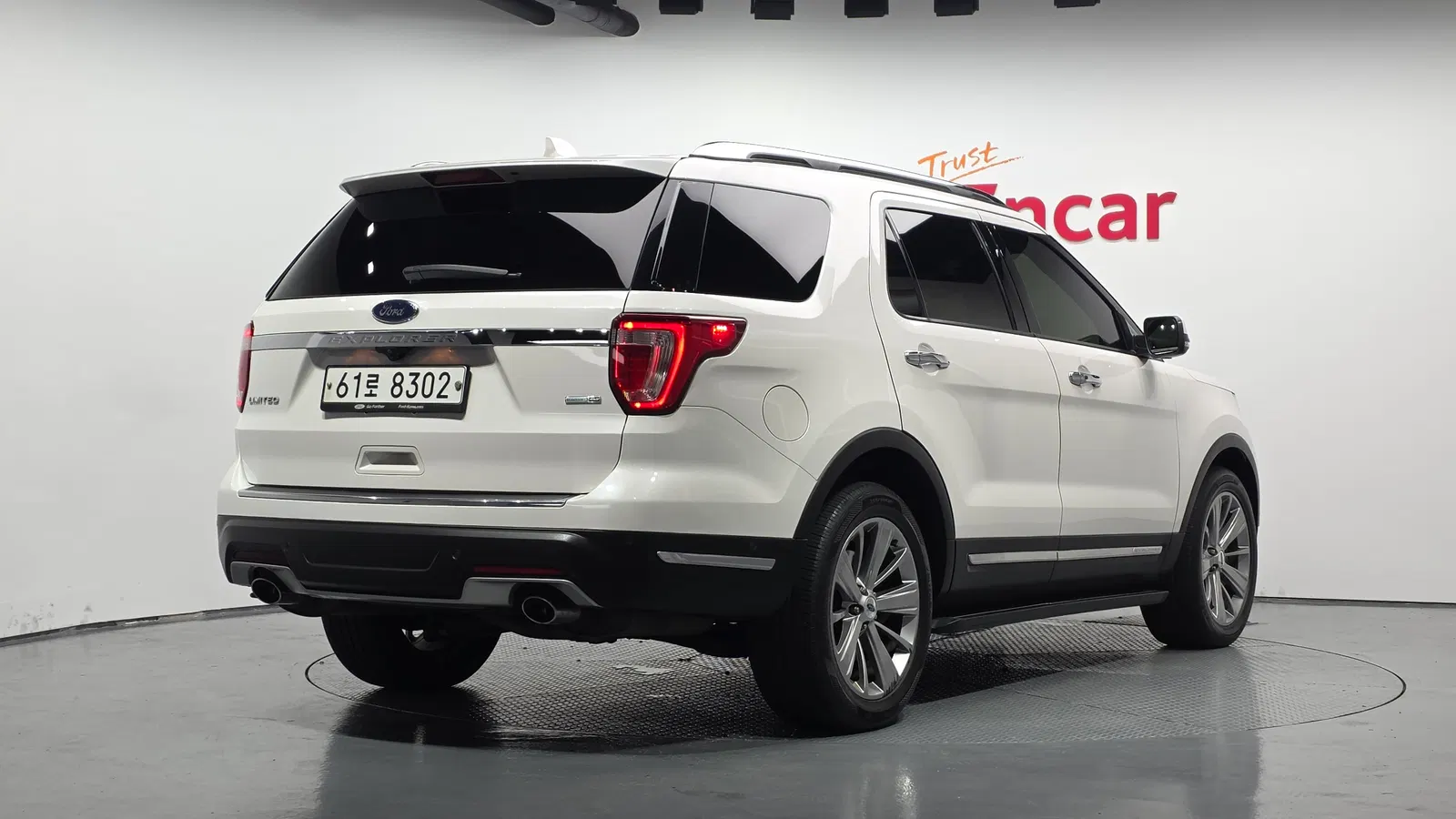 Ford Explorer 2.3 Limited 4WD 2018 — photo 1 sur 30
