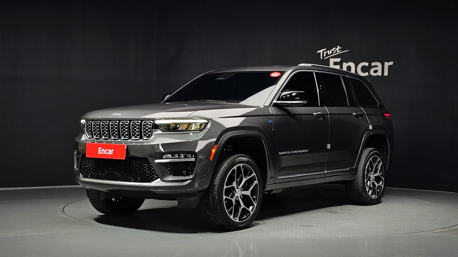 Jeep Grand Cherokee(WL) 4xe Summit Reserve 2023 — photo 1 sur 36