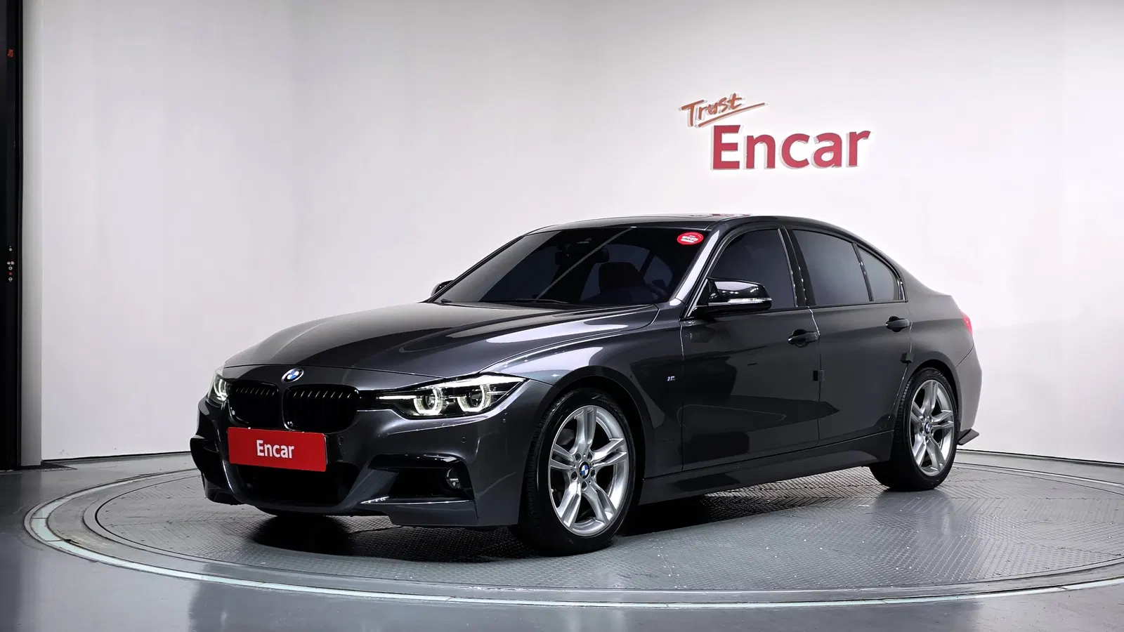 BMW Série 3 (F30) 330i M Sport Shadow 2018 — photo 1 sur 31