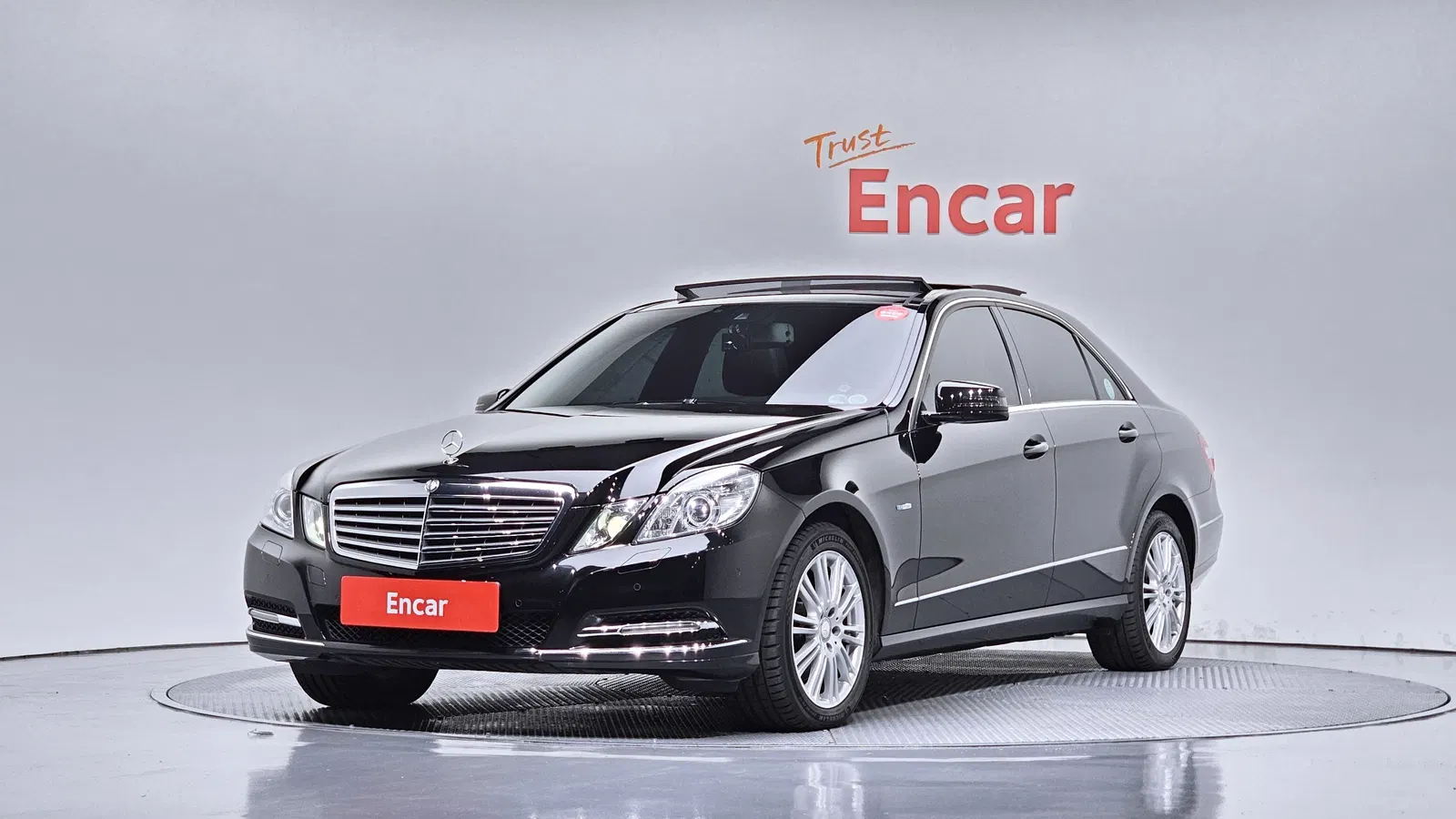 Mercedes-Benz Classe E E300 Elegance (W212) 2012 — photo 1 sur 20