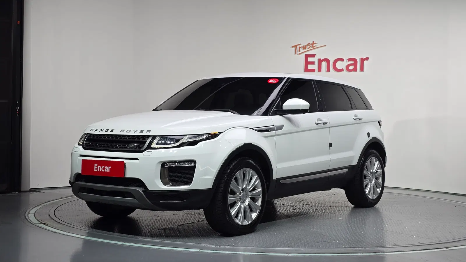 Land Rover Range Rover Evoque 2.0 TD4 HSE 2016 — photo 1 sur 20