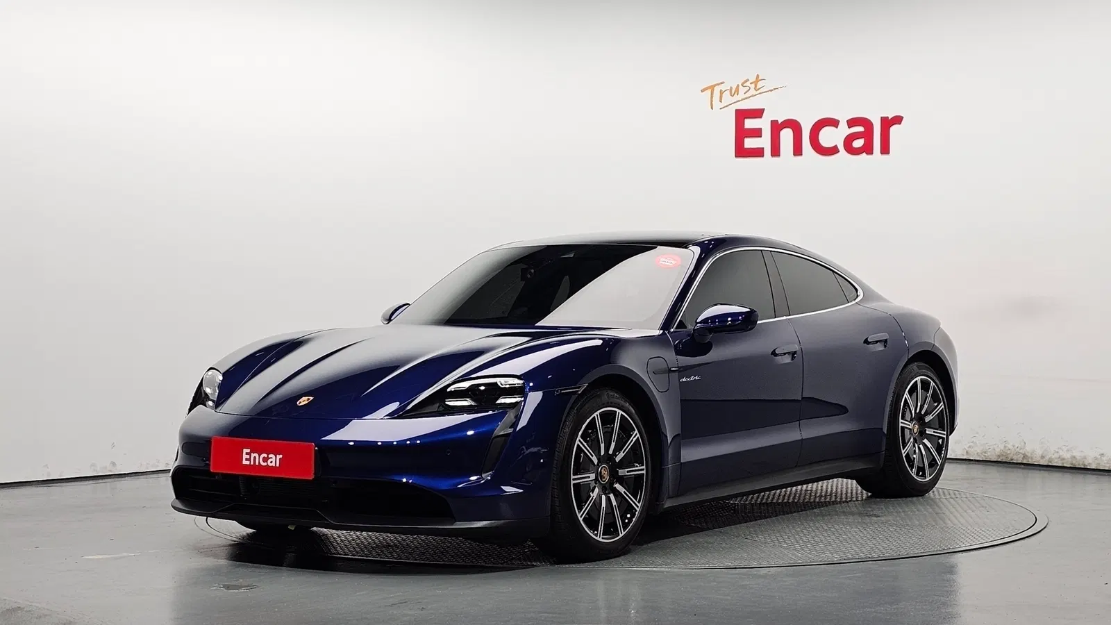 Porsche Taycan 4S 2021 — photo 1 sur 26
