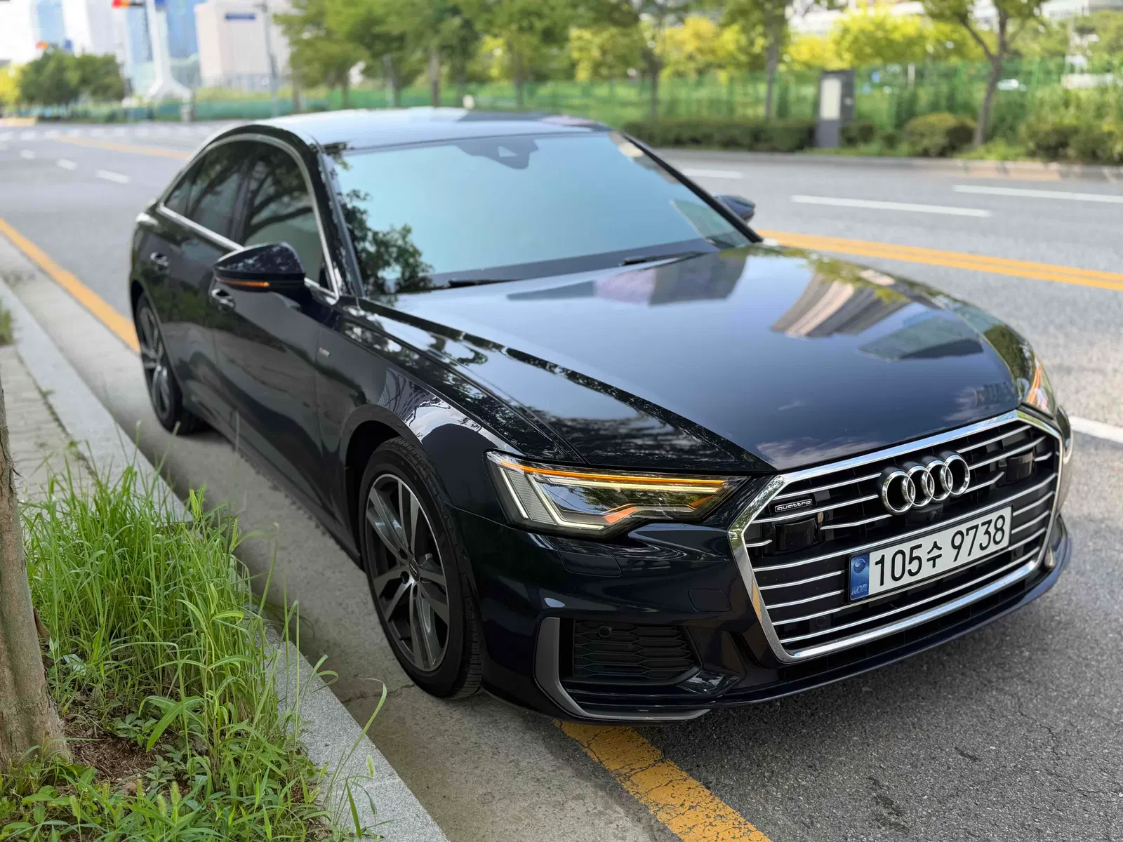 Audi A6 (C8) 45 TDI Quattro Premium 2020 — photo 1 sur 8