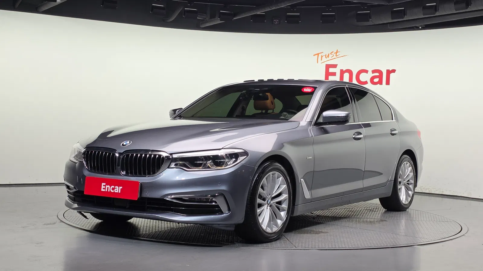 BMW Série 5 (G30) 520d Luxury Special Edition 2018 — photo 1 sur 26
