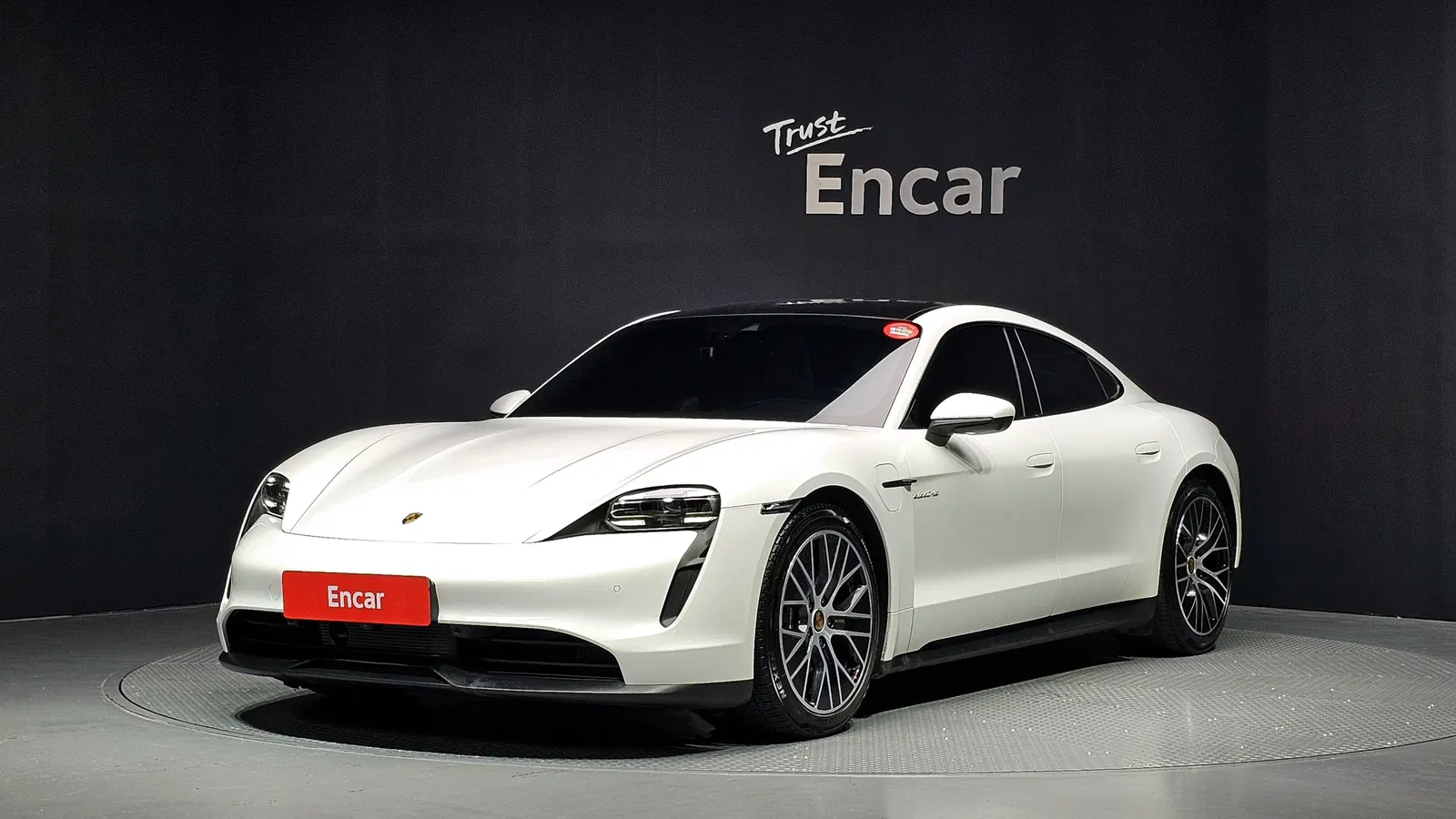 Porsche Taycan Base 2023 — photo 1 sur 20
