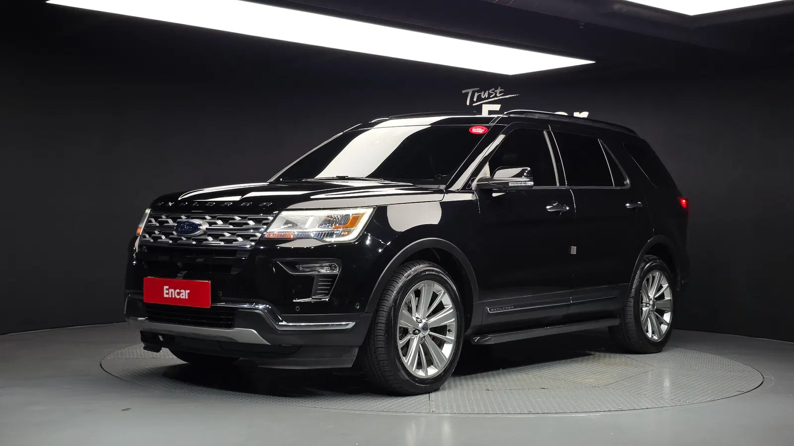 Ford Explorer 2.3 Limited 4WD 2019 — photo 1 sur 35