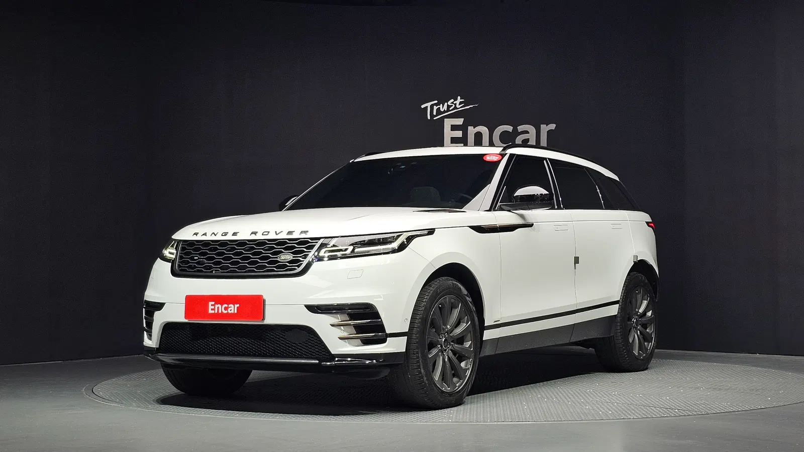 Land Rover Range Rover Velar 2.0 D240 R-Dynamic SE 2019 — photo 1 sur 20
