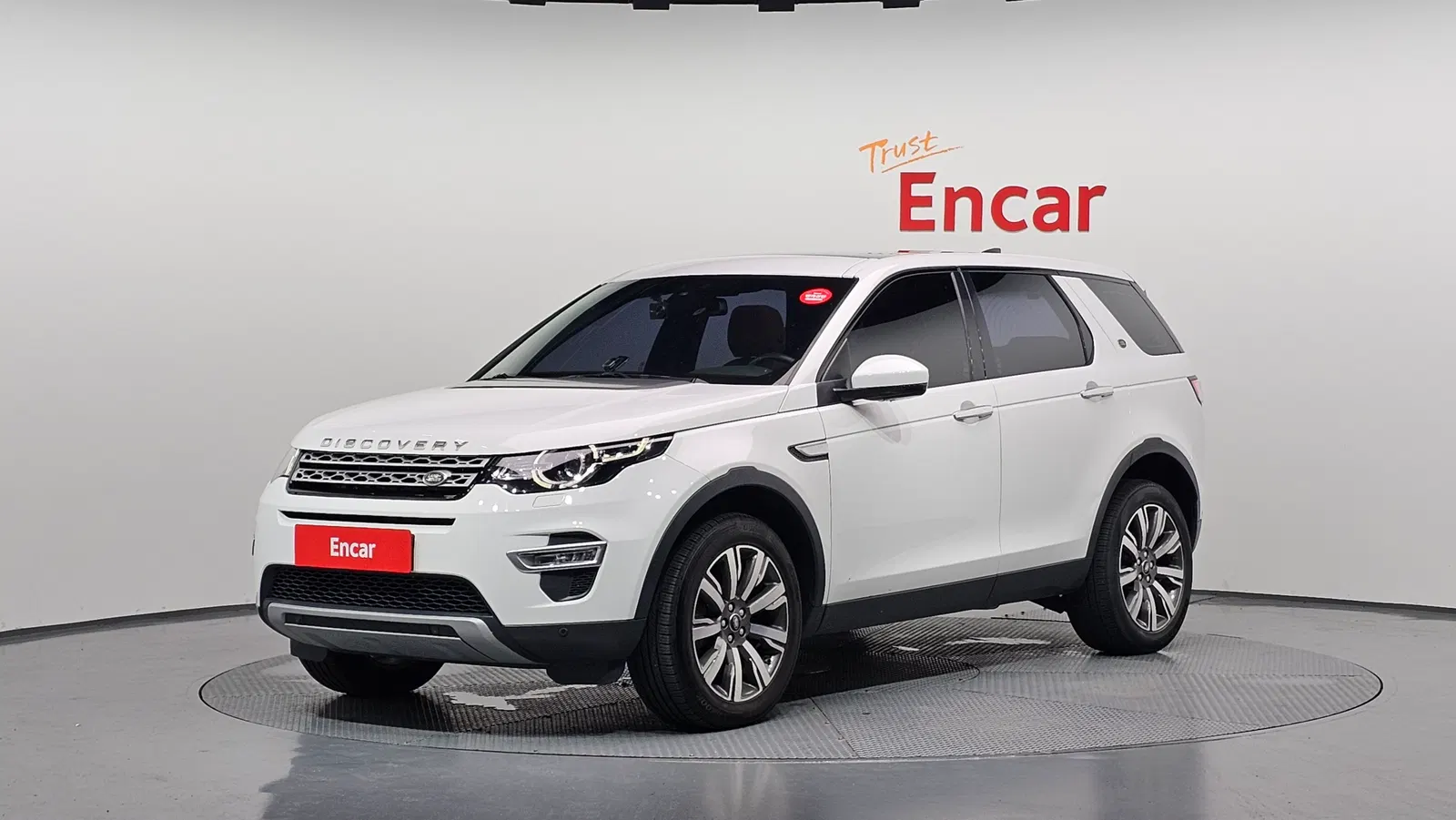 Land Rover Discovery Sport 2.0 TD4 HSE Luxury 2017 — photo 1 sur 20