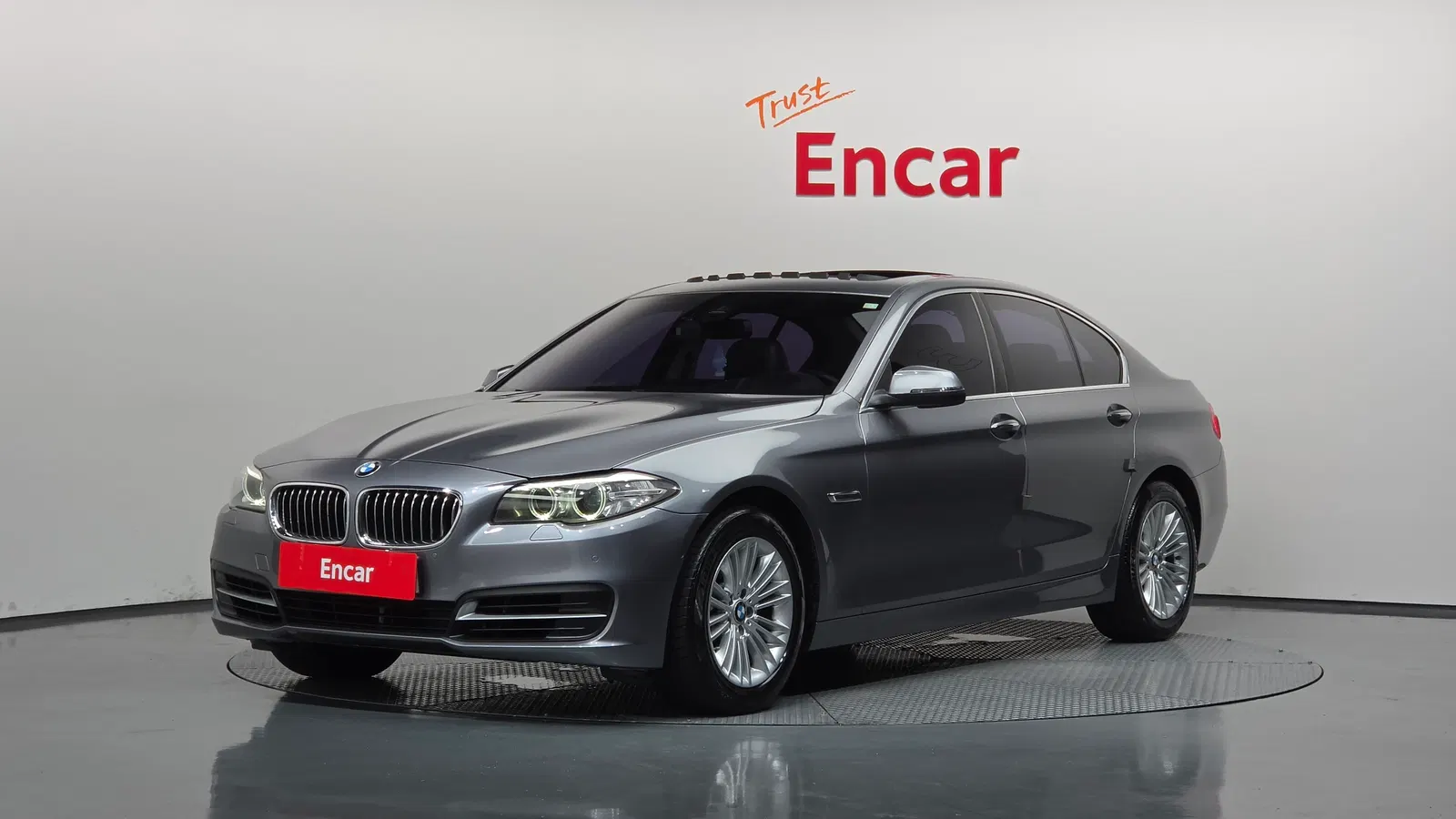 BMW Série 5 (F10) 520d 2015 — photo 1 sur 20