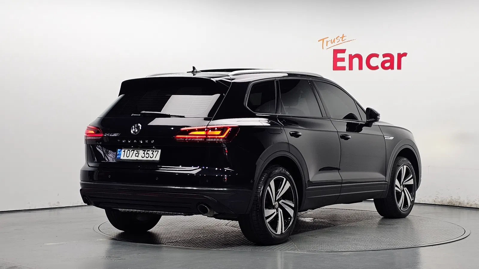 Volkswagen Touareg 3e génération 3.0 TDI Premium 2020 — photo 1 sur 36