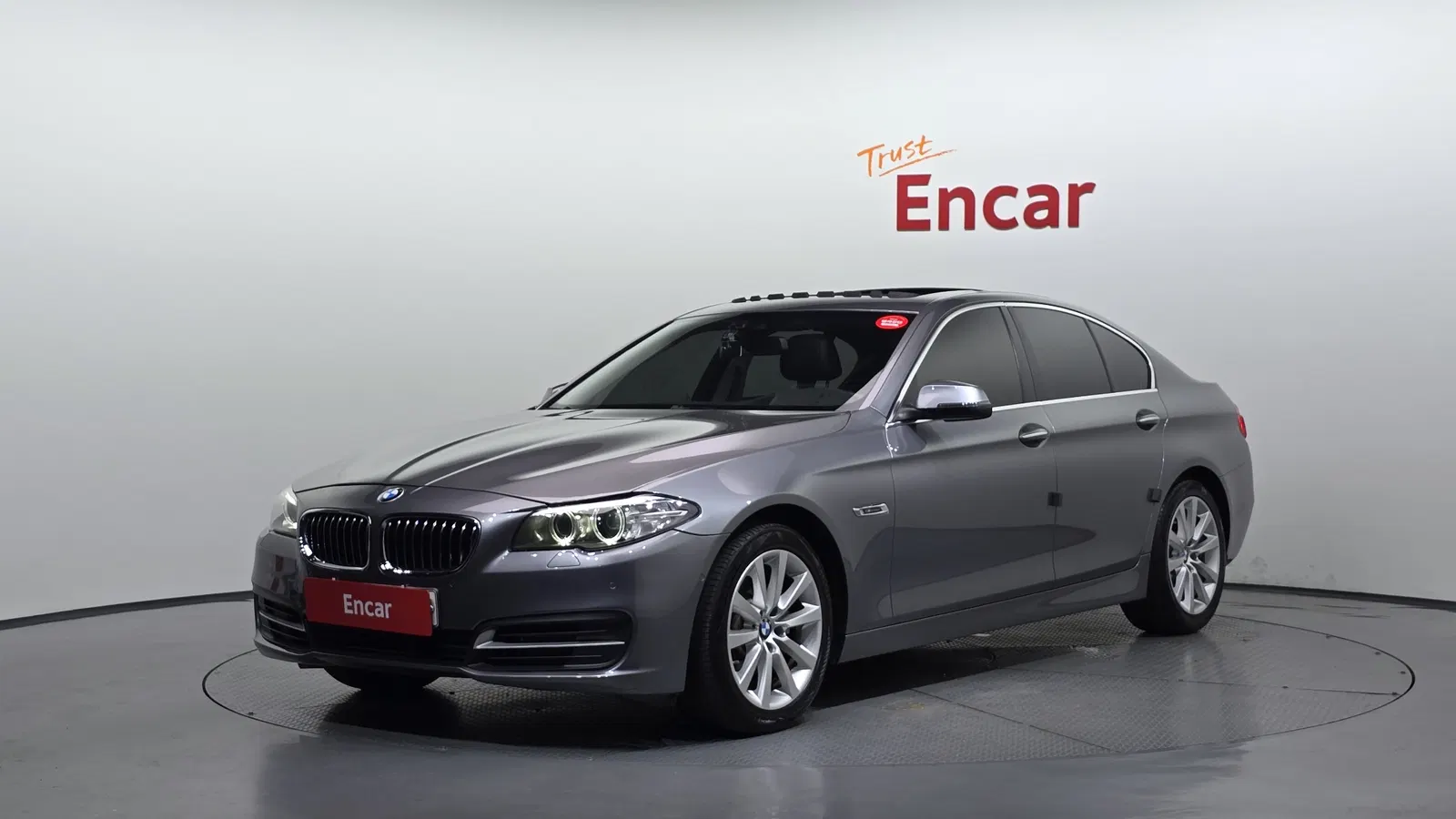 BMW Série 5 (F10) 528i xDrive 2015 — photo 1 sur 20