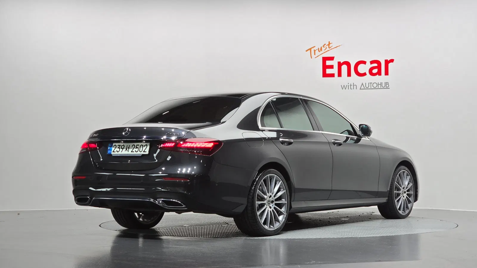 Mercedes-Benz Classe E AMG Line · E350 4MATIC (W213) 2022 — photo 1 sur 32