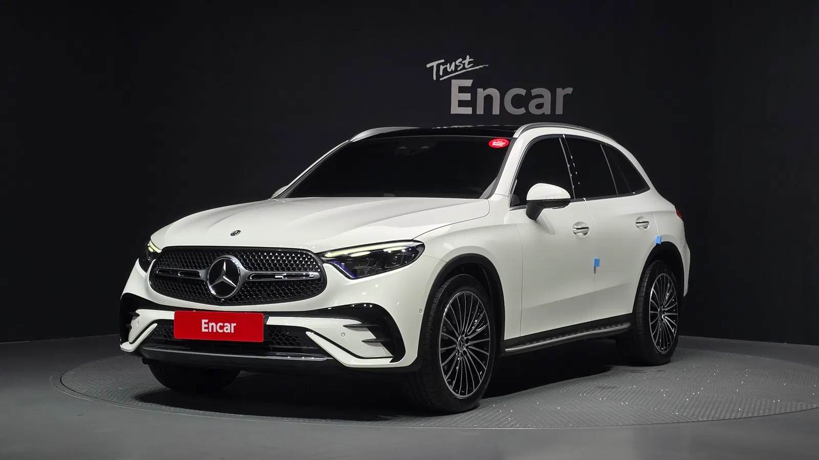 Mercedes-Benz GLC AMG Line · GLC300 4MATIC (X254) 2024 — photo 1 sur 33