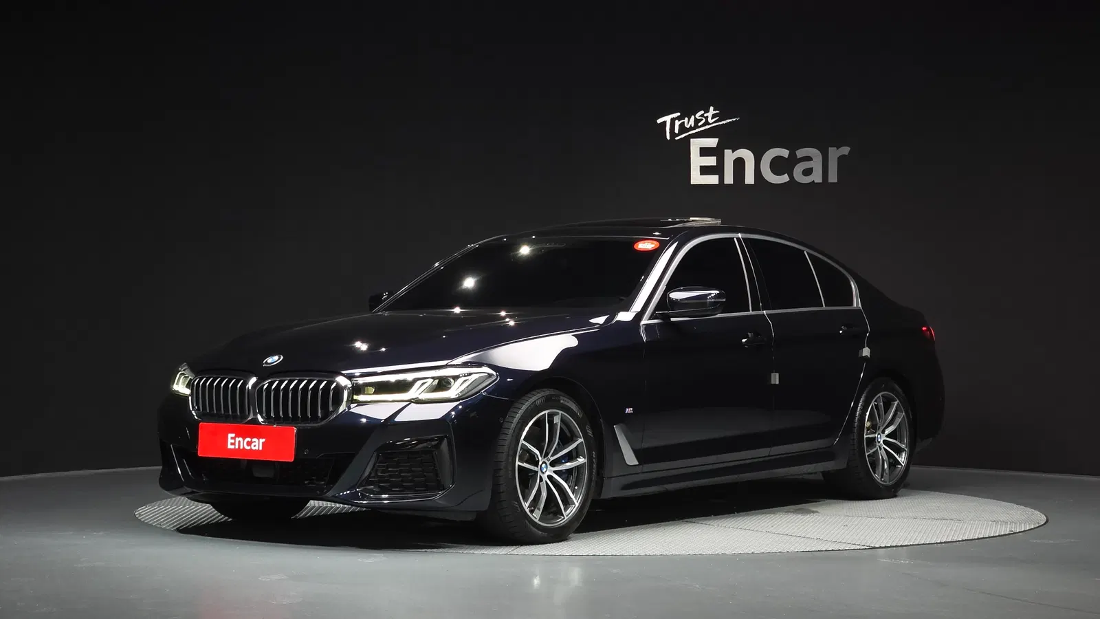 BMW Série 5 (G30) 523d xDrive M Sport 2021 — photo 1 sur 8