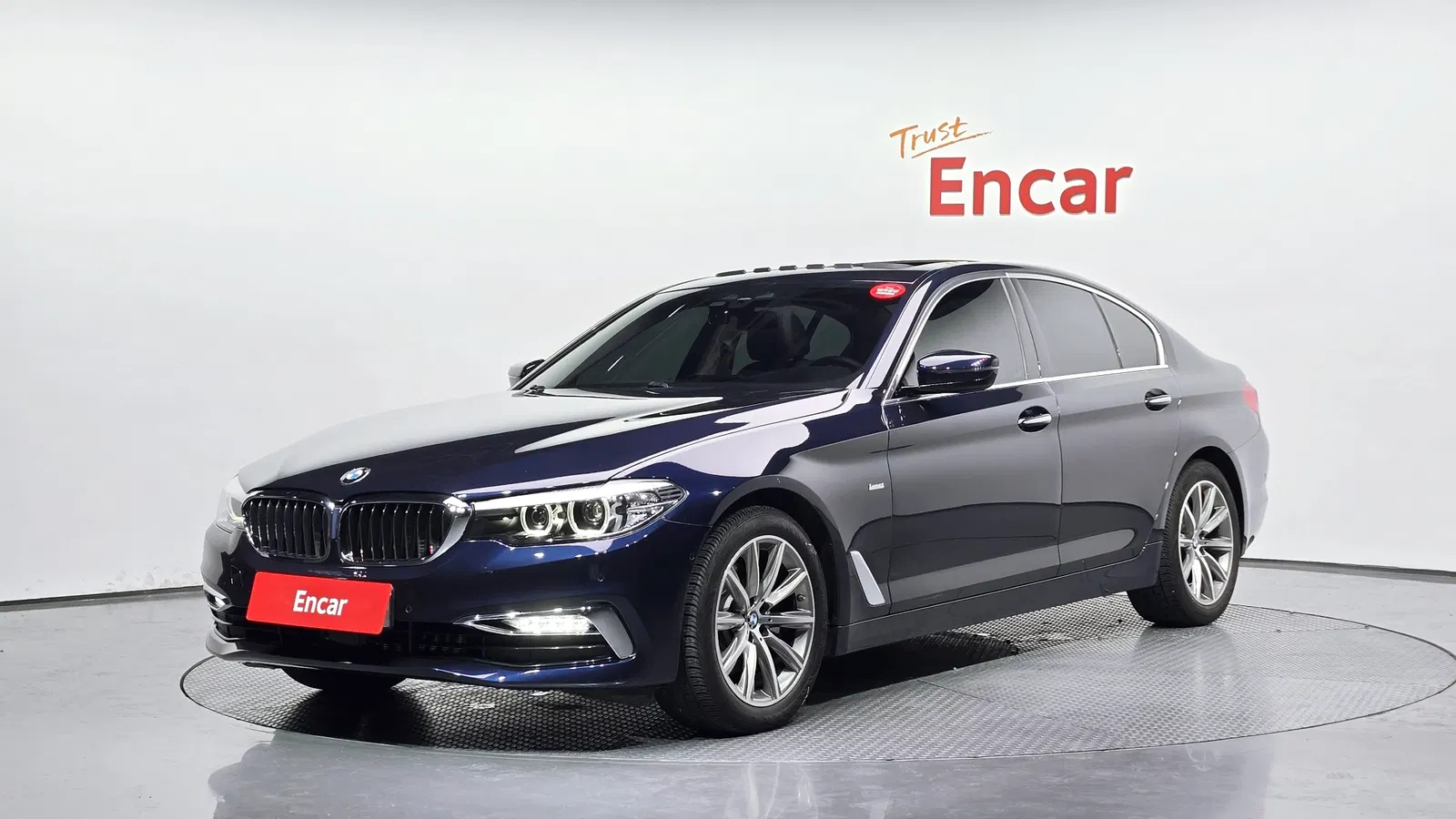 BMW Série 5 (G30) 520i Luxury 2018 — photo 1 sur 20