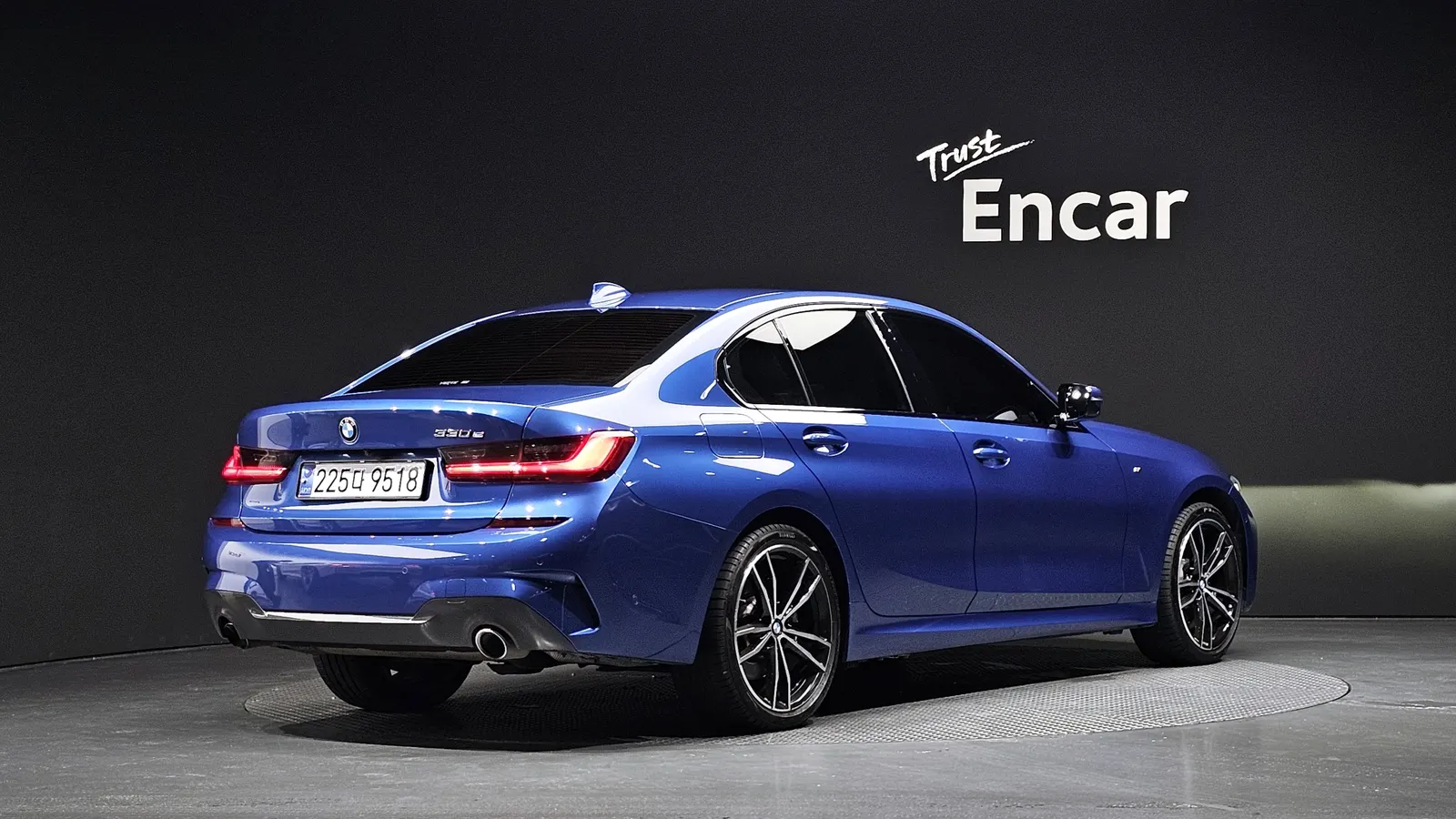 BMW Série 3 (G20) 330e M Sport 2020 — photo 1 sur 30