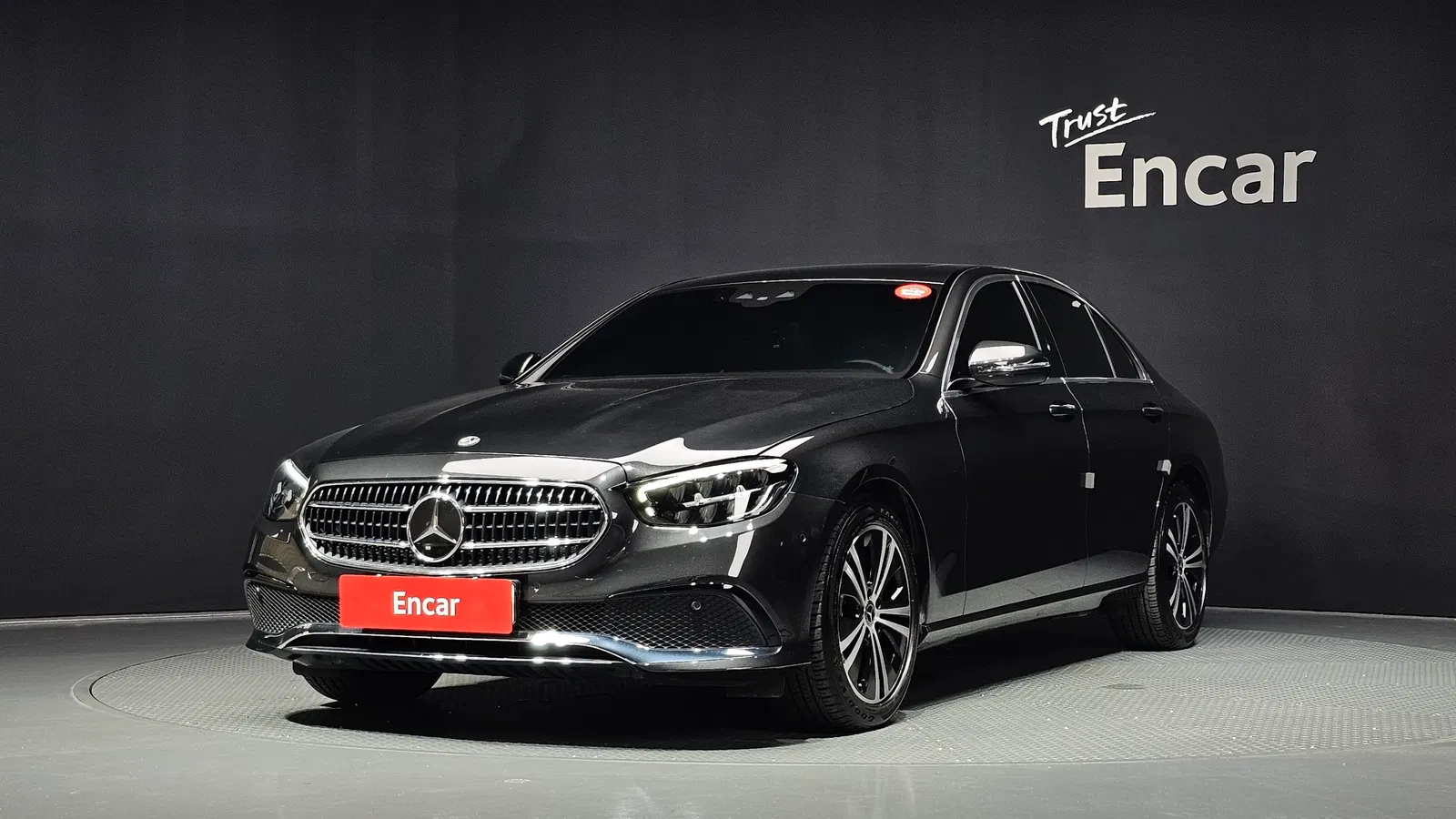 Mercedes-Benz Classe E E250 Avantgarde (W213) 2021 — photo 1 sur 33