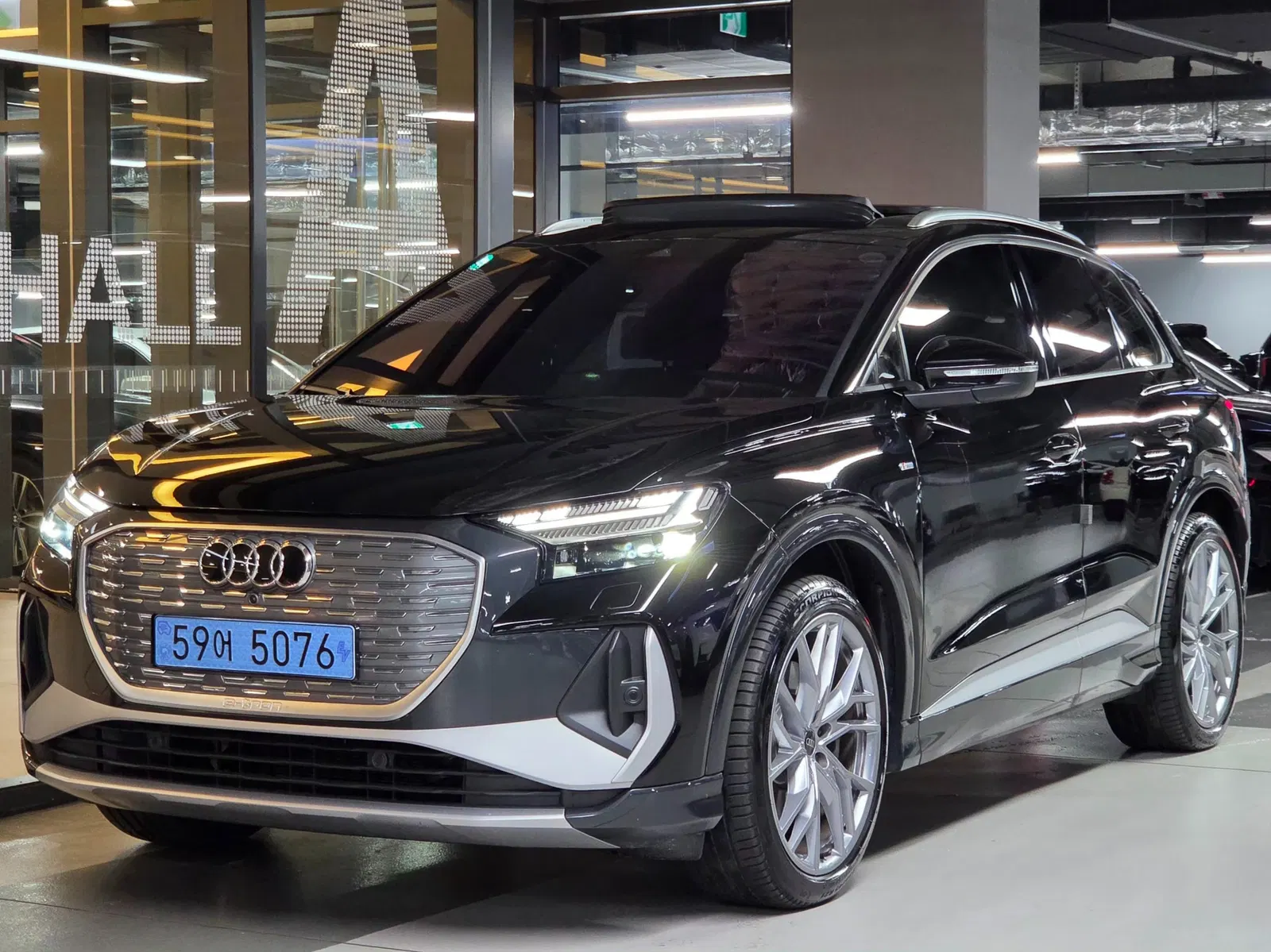 Audi Q4 e-tron (F4) 45 Premium 2026 — photo 1 sur 26