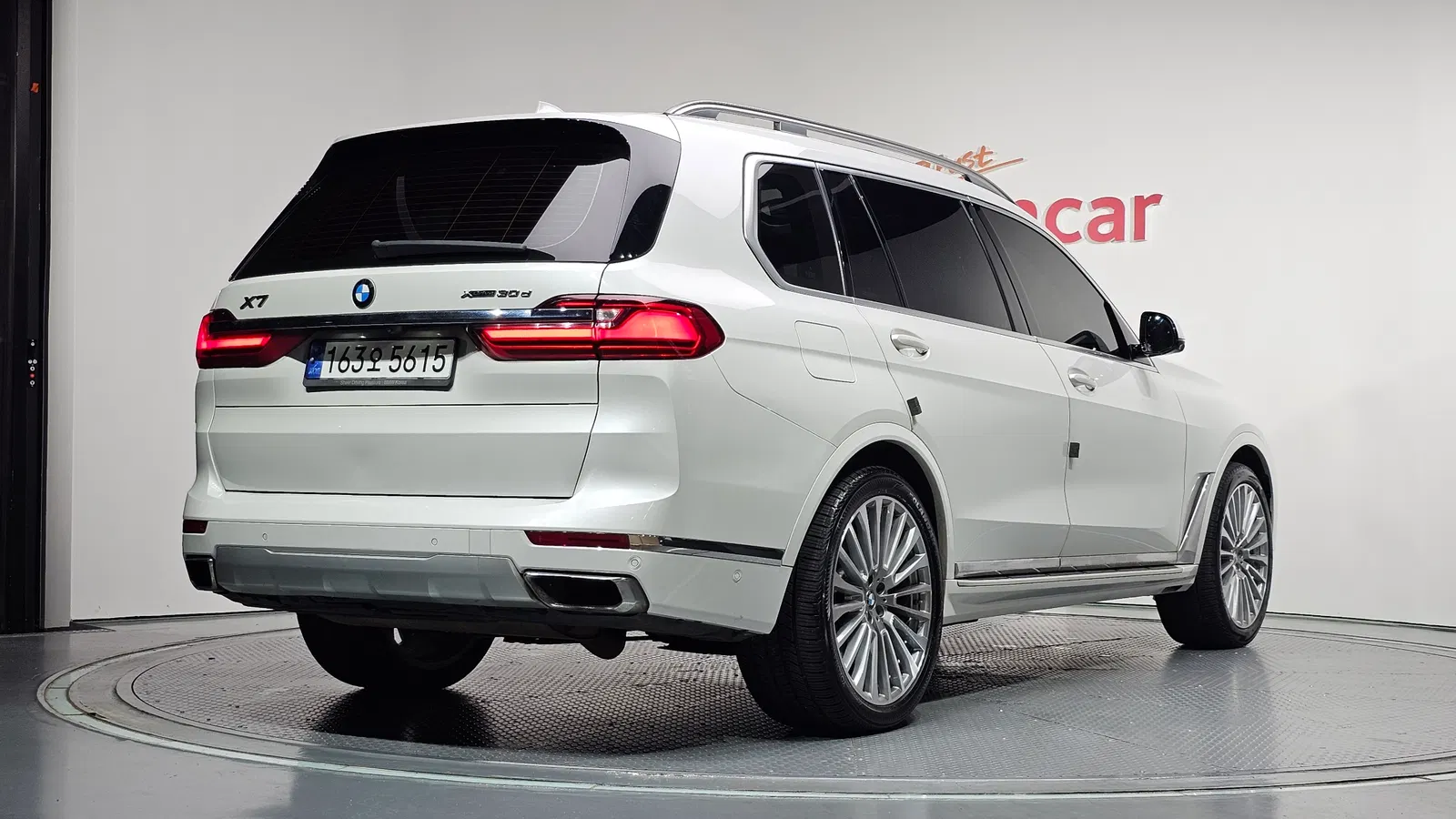 BMW X7 (G07) xDrive 30d Design Pure Excellence 6 places 2020 — photo 1 sur 34