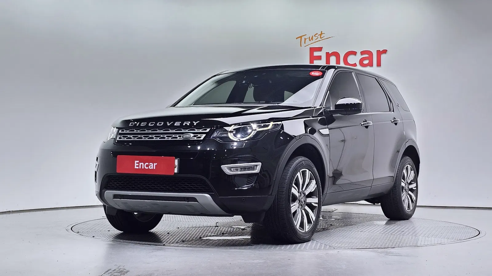 Land Rover Discovery Sport 2.0 TD4 HSE Luxury 2018 — photo 1 sur 33