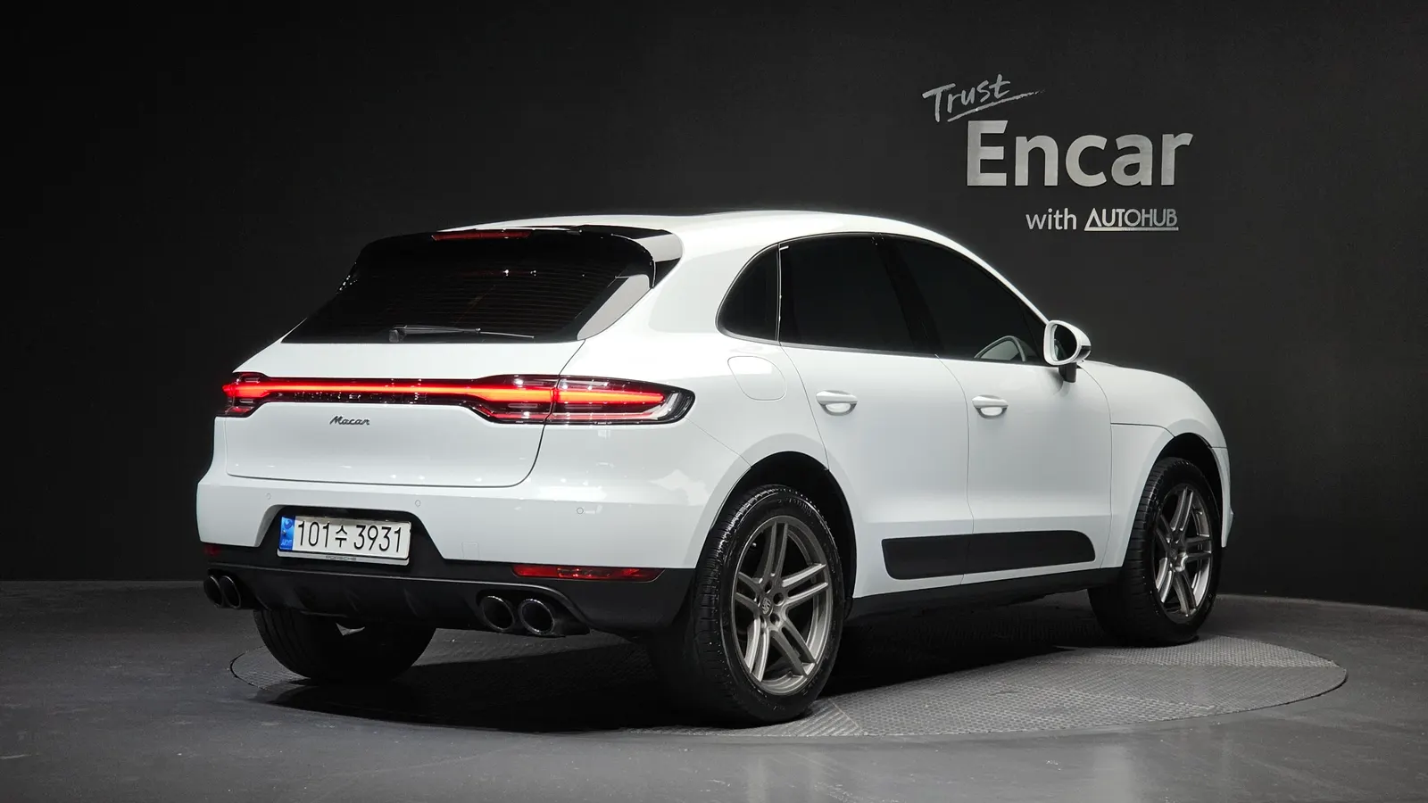 Porsche Macan 2.0 2021 — photo 1 sur 30