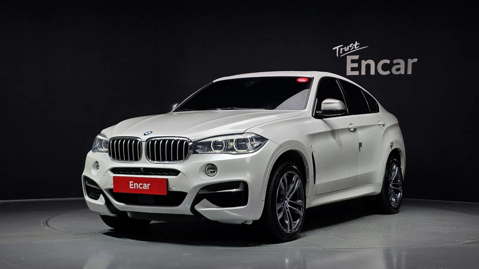 BMW X6 (F16) M50d 2018 — photo 1 sur 26