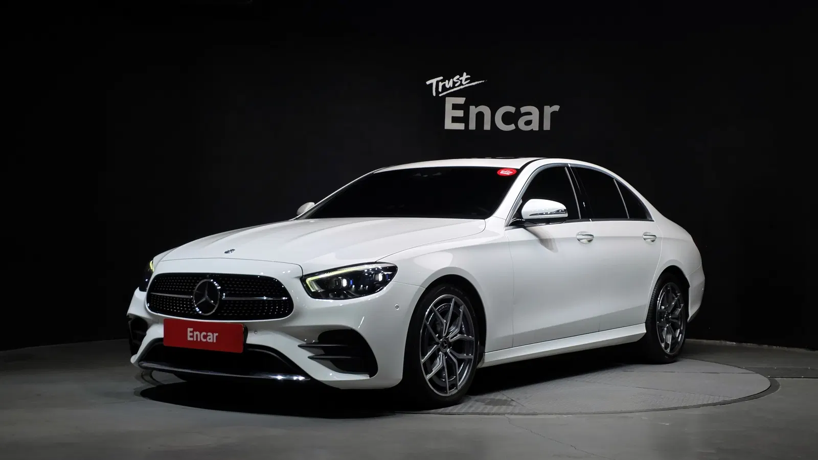 Mercedes-Benz Classe E AMG Line · E220d 4MATIC (W213) 2021 — photo 1 sur 20