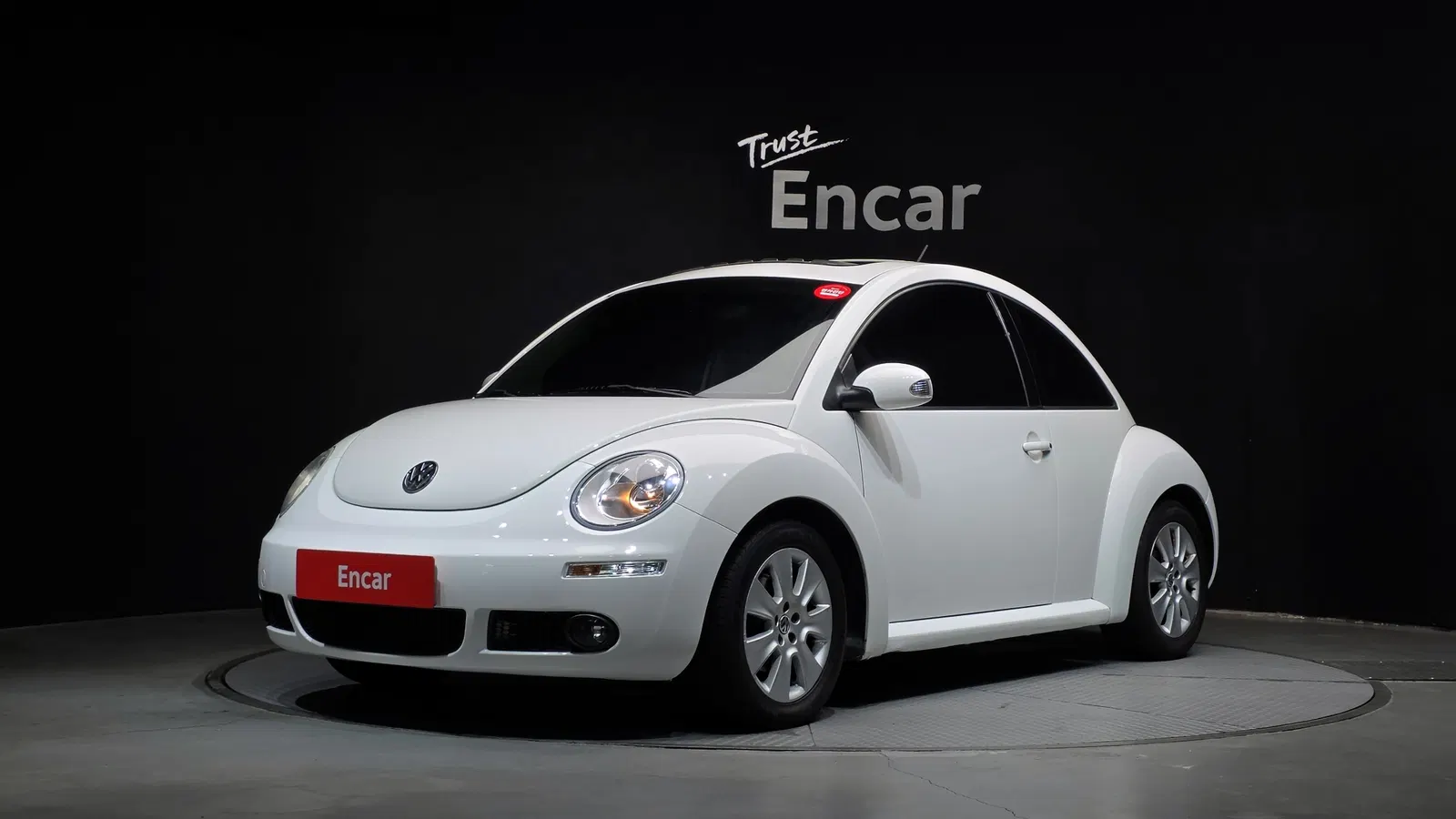 Volkswagen Beetle DELUXE 2.0 2011 — photo 1 sur 20