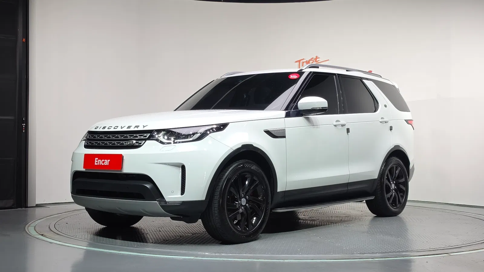 Land Rover Discovery 5 3.0 TD6 HSE 2018 — photo 1 sur 35
