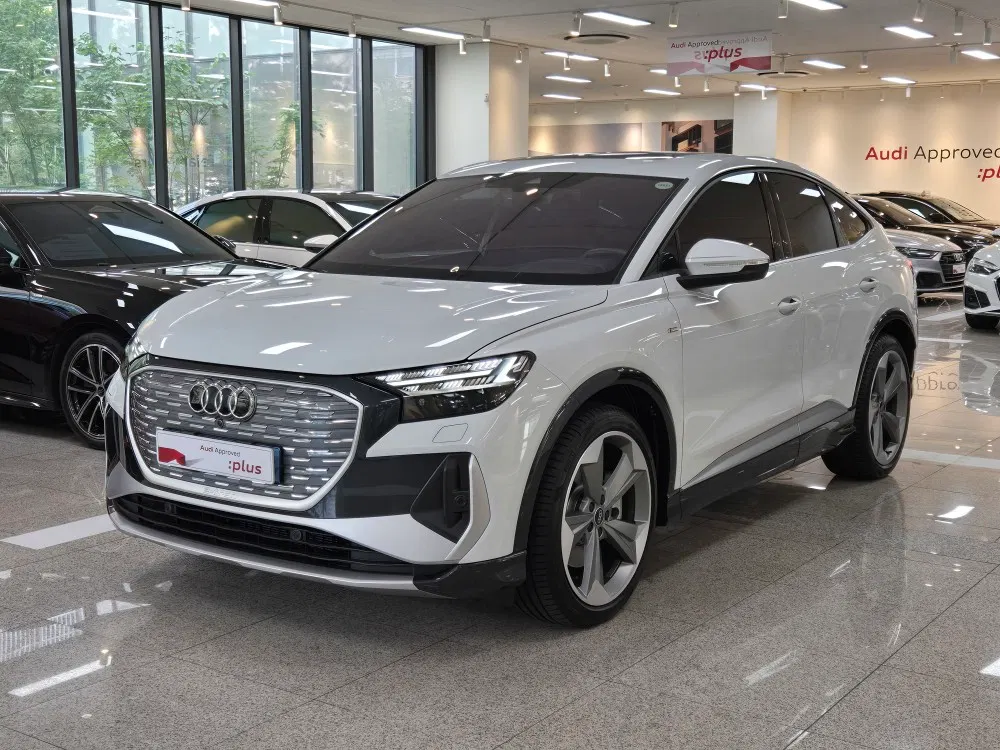Audi Q4 e-tron (F4) 45 Premium Sportback 2026 — photo 1 sur 26