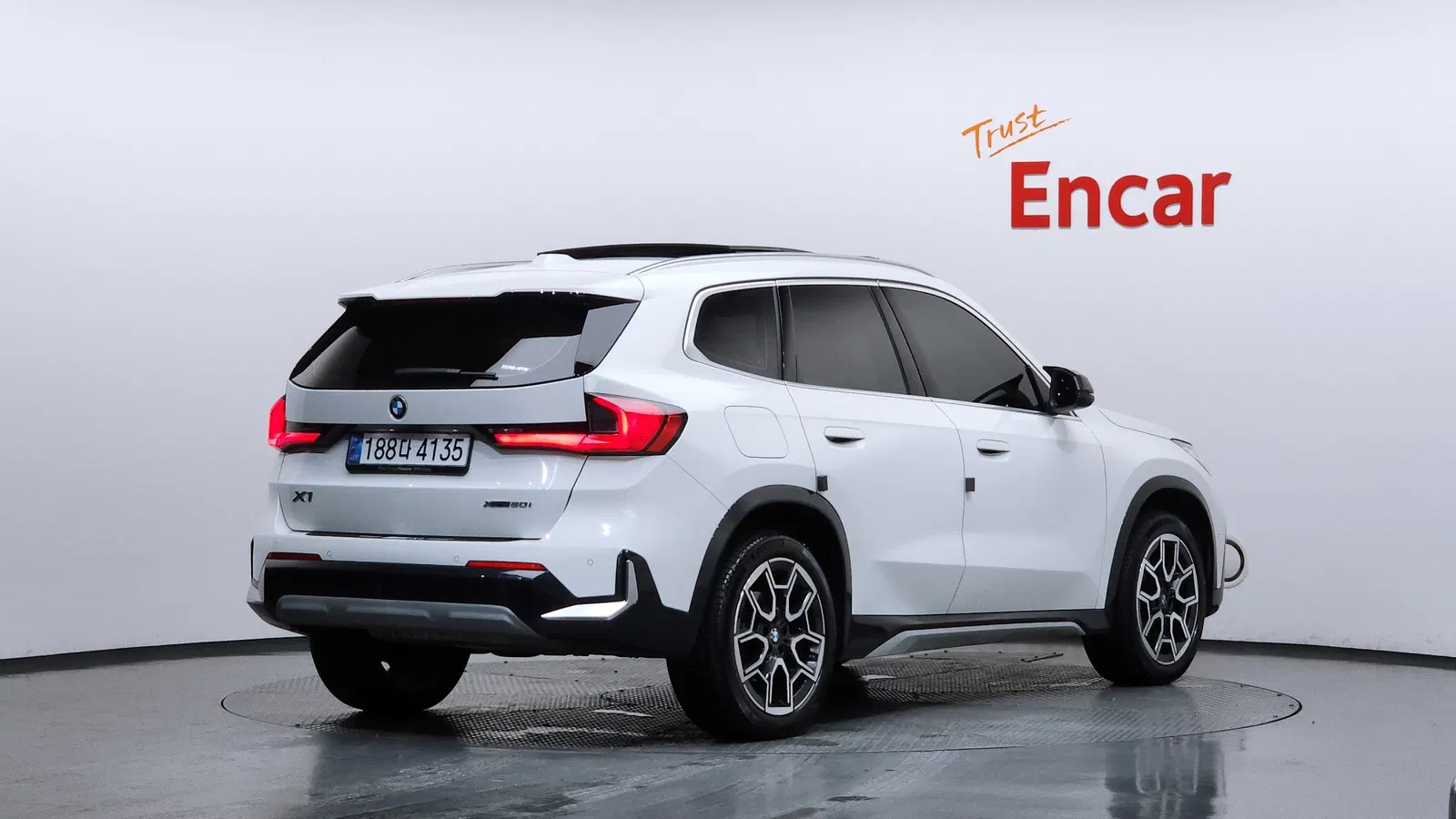 BMW X1 (U11) xDrive 20i xLine 2024 — photo 1 sur 33