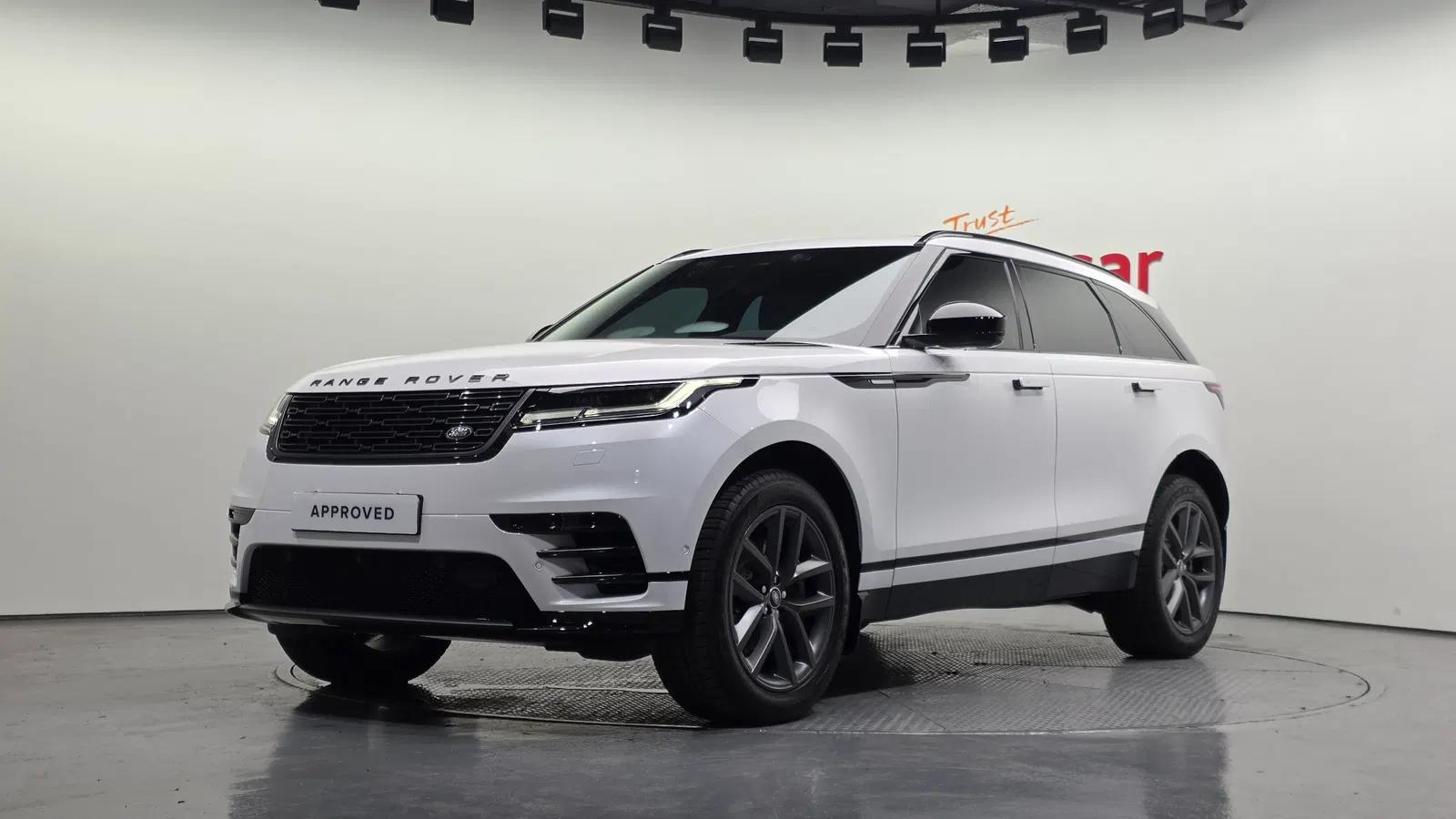 Land Rover Range Rover Velar 2.0 P250 Dynamic SE 2026 — photo 1 sur 20