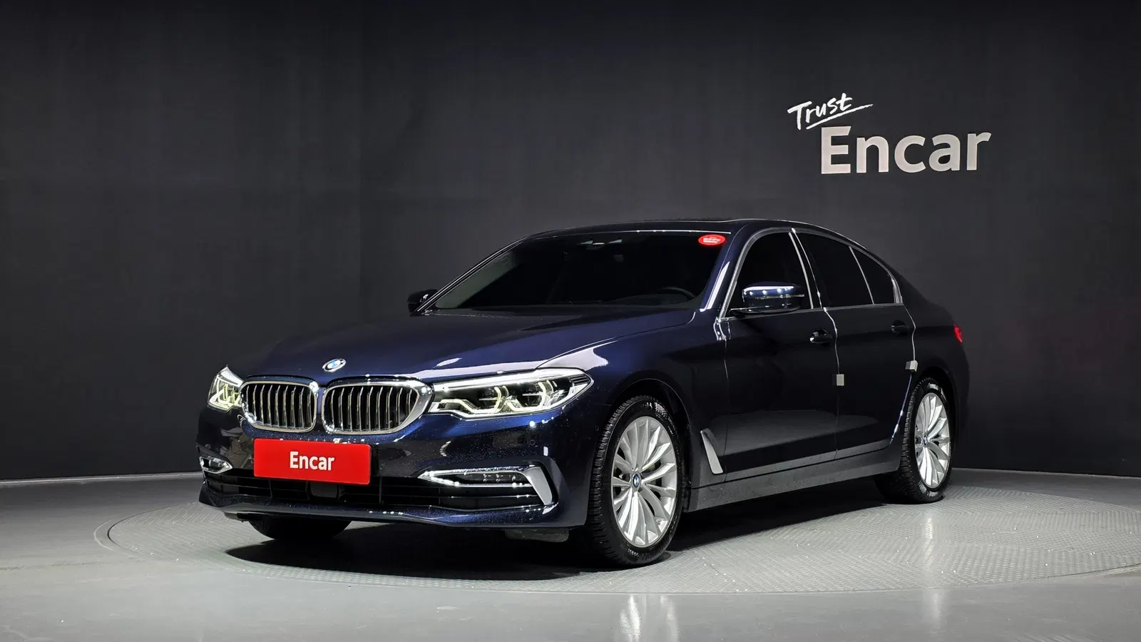 BMW Série 5 (G30) 530i Luxury Plus 2020 — photo 1 sur 34