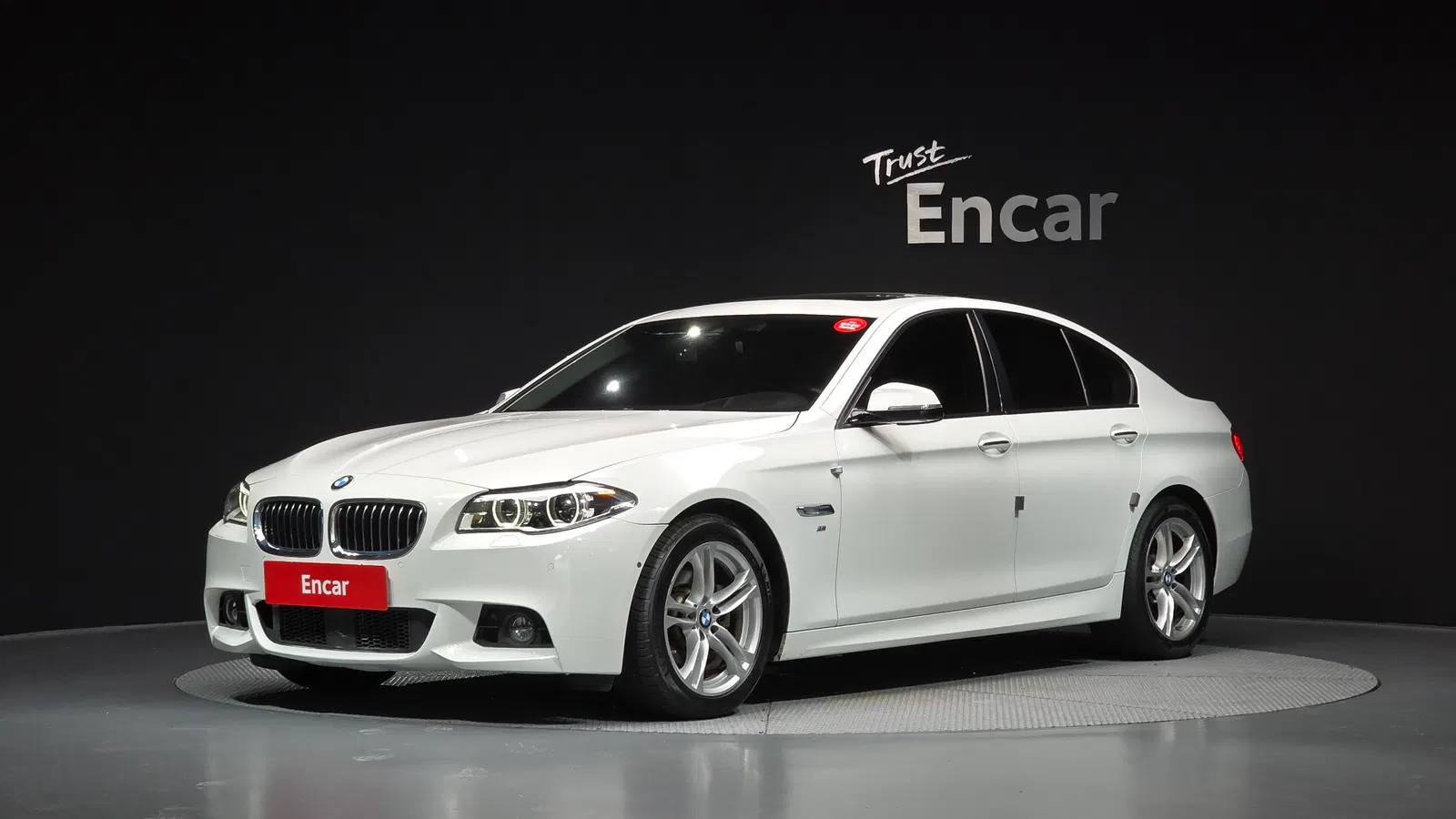 BMW Série 5 (F10) 528i M Aero Dynamic 2016 — photo 1 sur 20