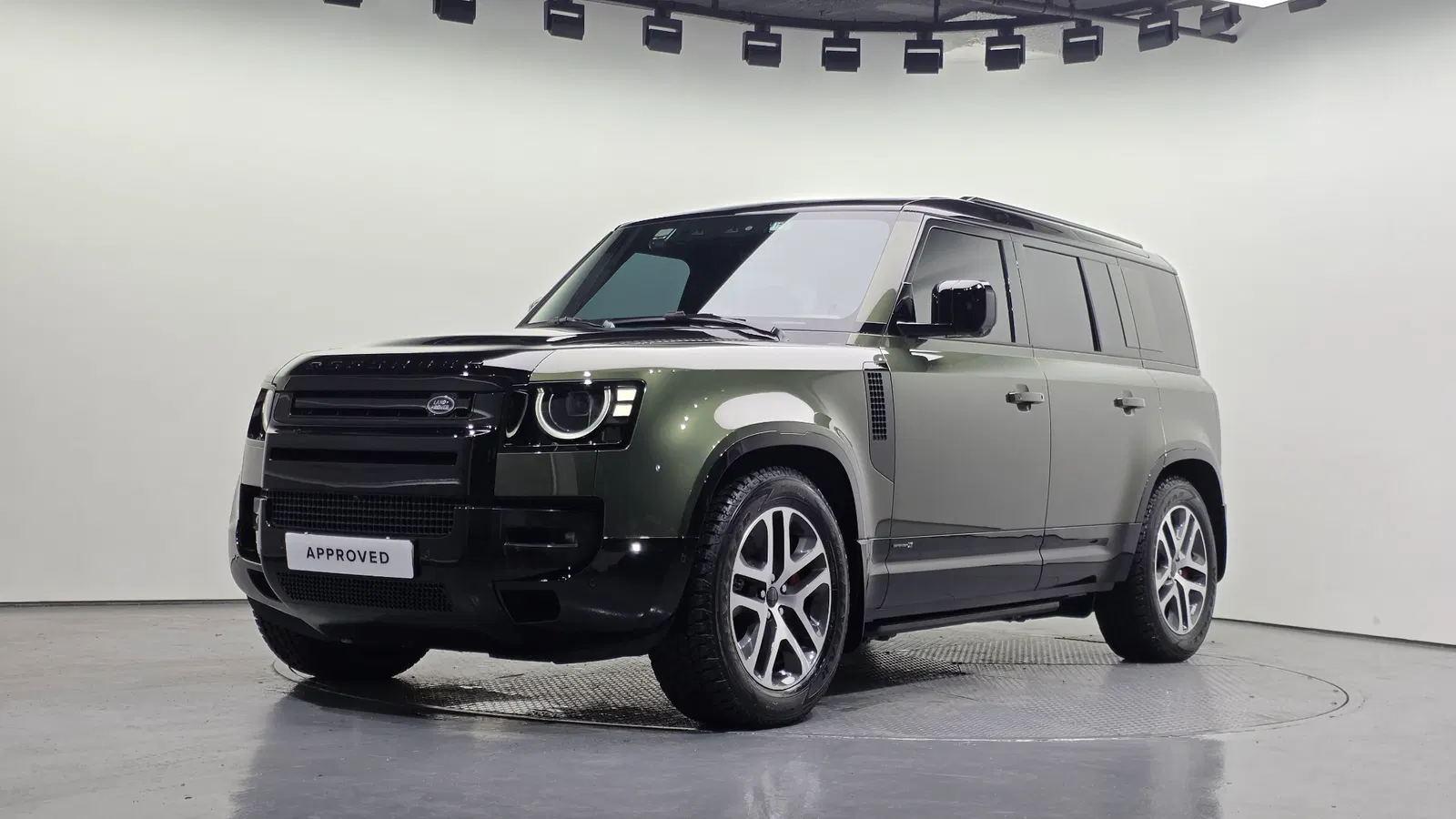 Land Rover Defender (L663) 110 P400 X 2026 — photo 1 sur 20