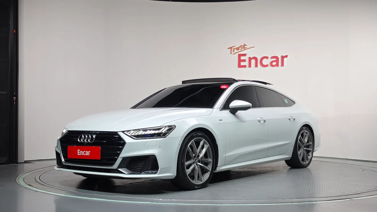 Audi A7 (4K) 55 TFSI Quattro Premium 2021 — photo 1 sur 36