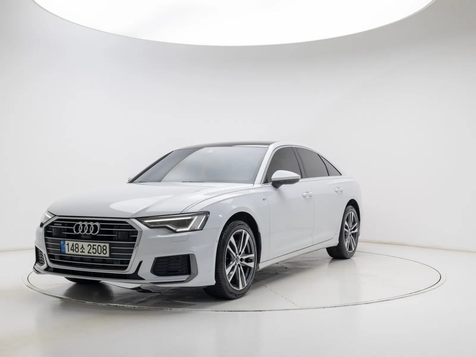 Audi A6 (C8) 45 TFSI Quattro Premium 2022 — photo 1 sur 26