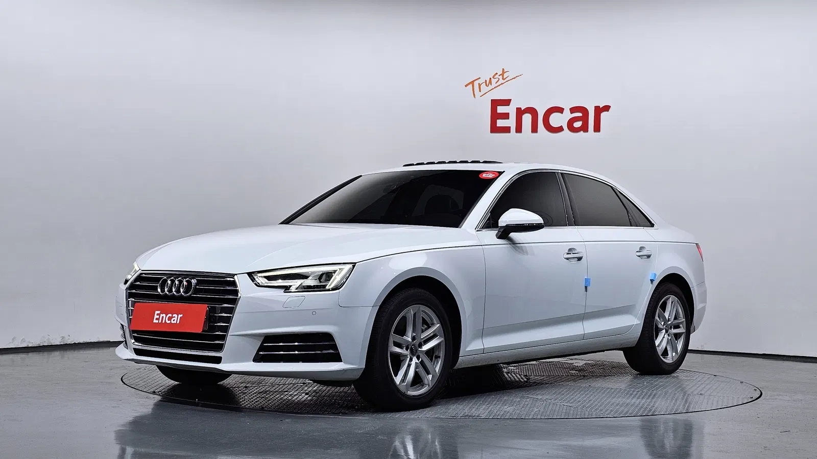 Audi A4 (B9) 45 TFSI Premium 2016 — photo 1 sur 20