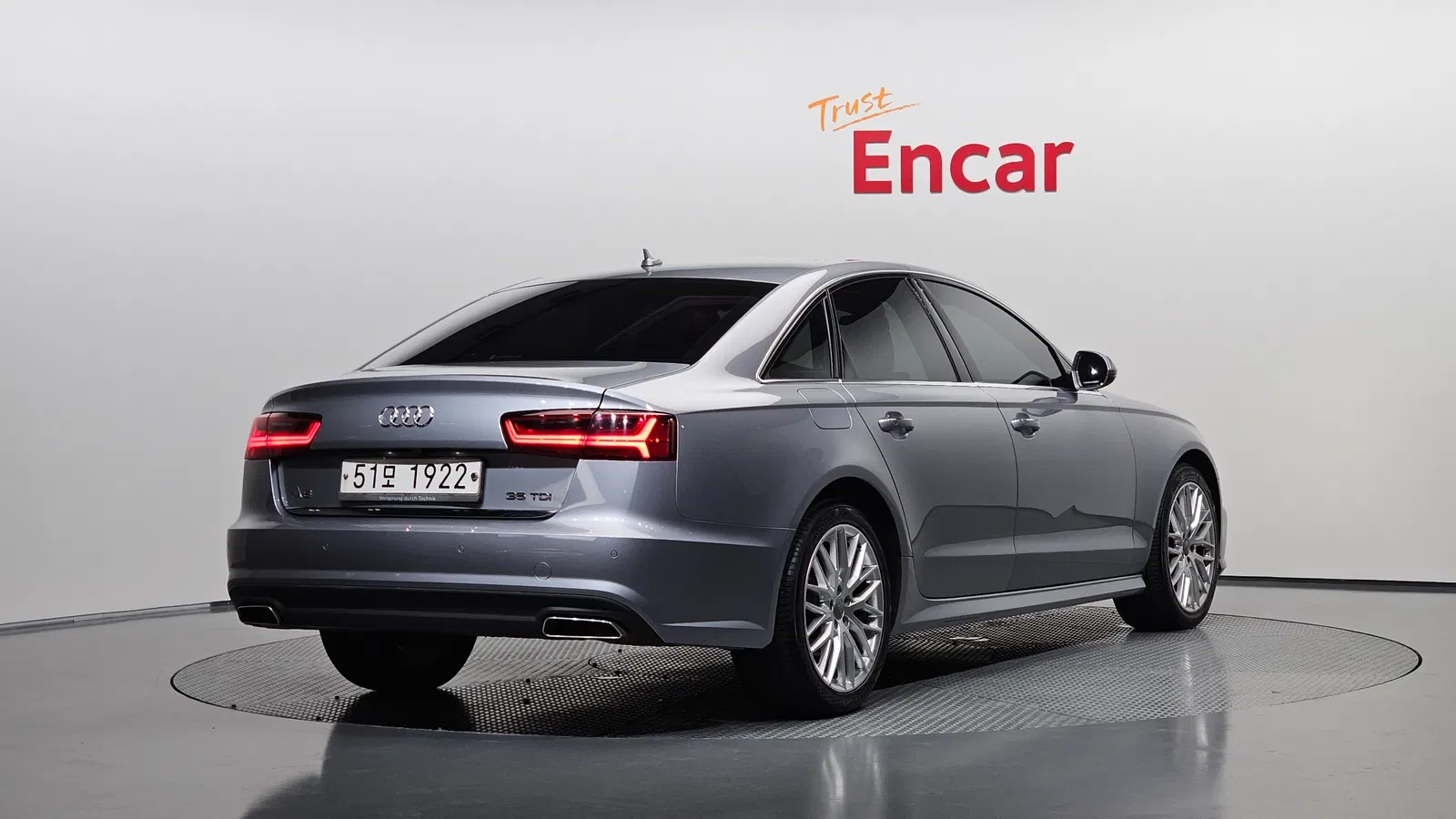 Audi A6 35 TDI Premium 2018 — photo 1 sur 33