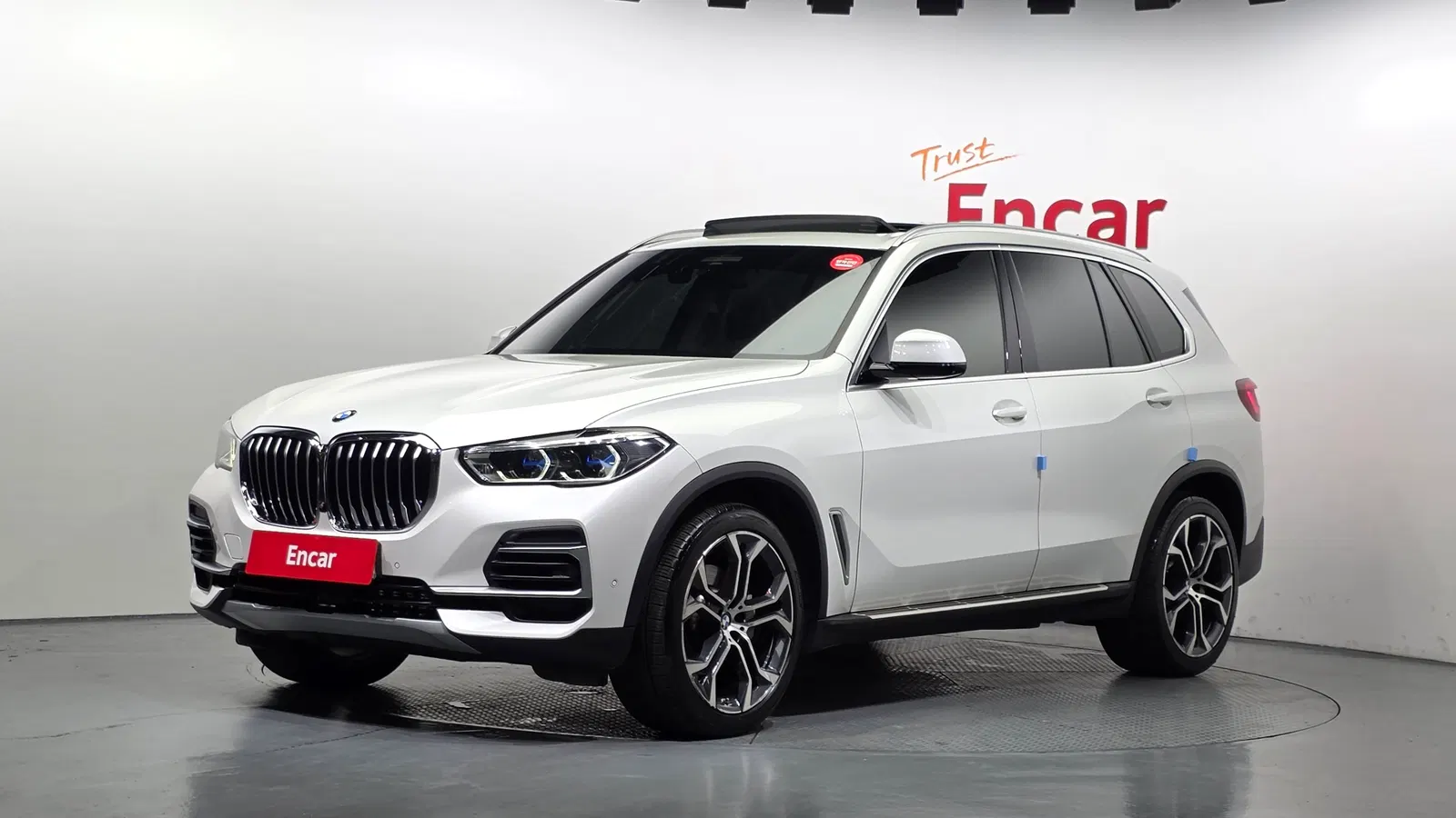 BMW X5 (G05) xDrive 40i xLine 2022 — photo 1 sur 41